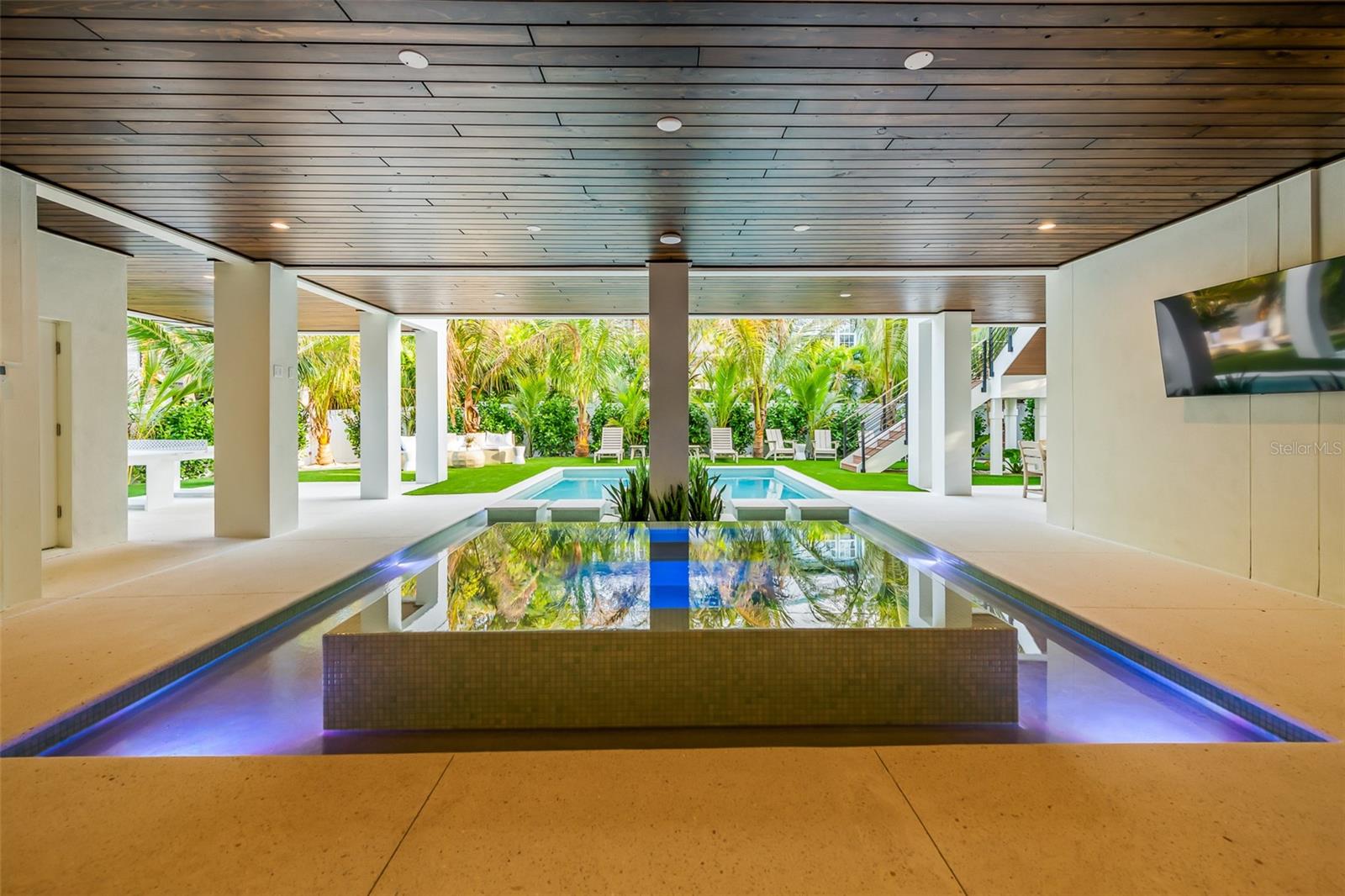 107 MAPLE AVE, ANNA MARIA, FL, 34216