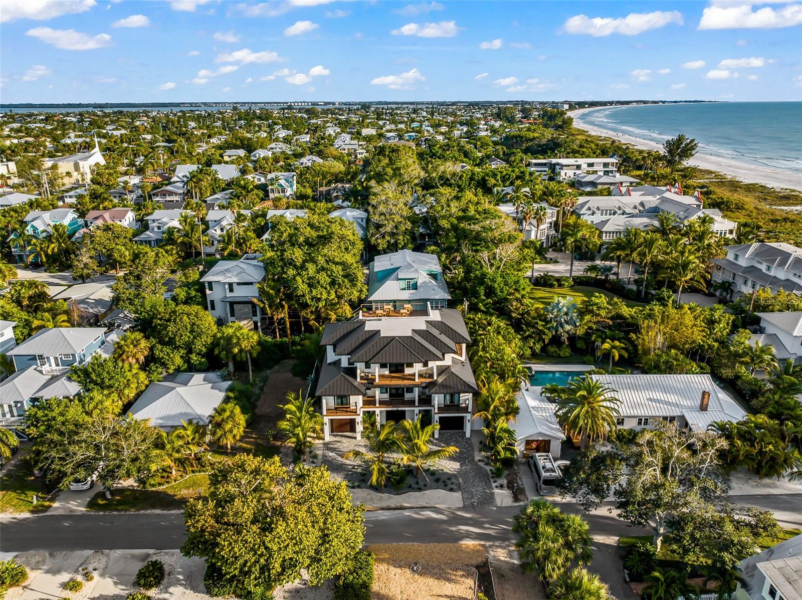 107 MAPLE AVE, ANNA MARIA, FL, 34216