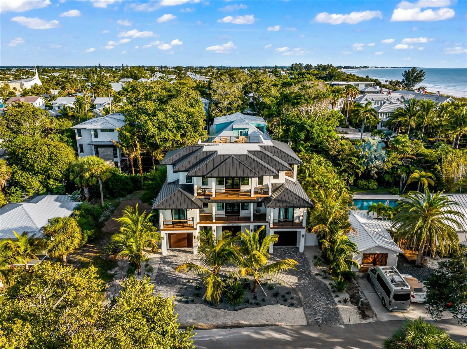 107 MAPLE AVE, ANNA MARIA, FL, 34216