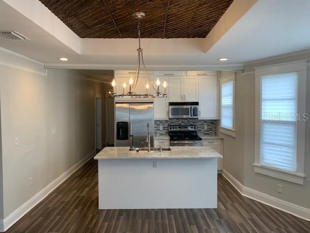 1311 E LAKE AVE, TAMPA, FL, 33605