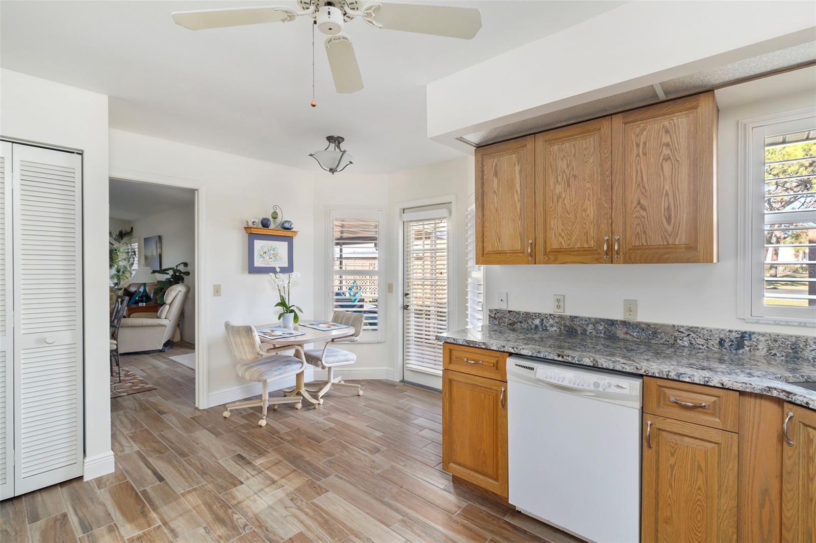 713 HARRINGTON LAKE DR N #18, VENICE, FL, 34293
