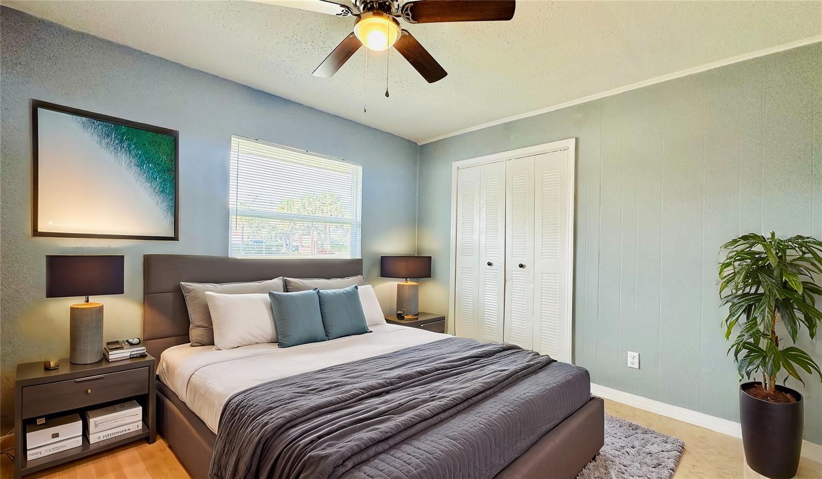 2439 S MILLS AVE, ORLANDO, FL, 32806