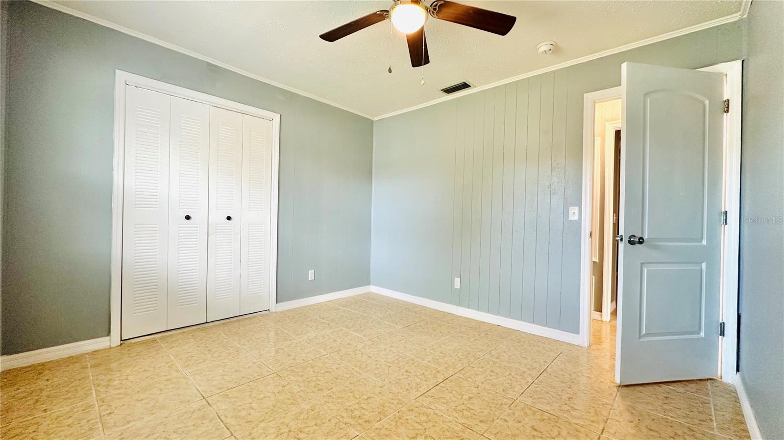 2439 S MILLS AVE, ORLANDO, FL, 32806