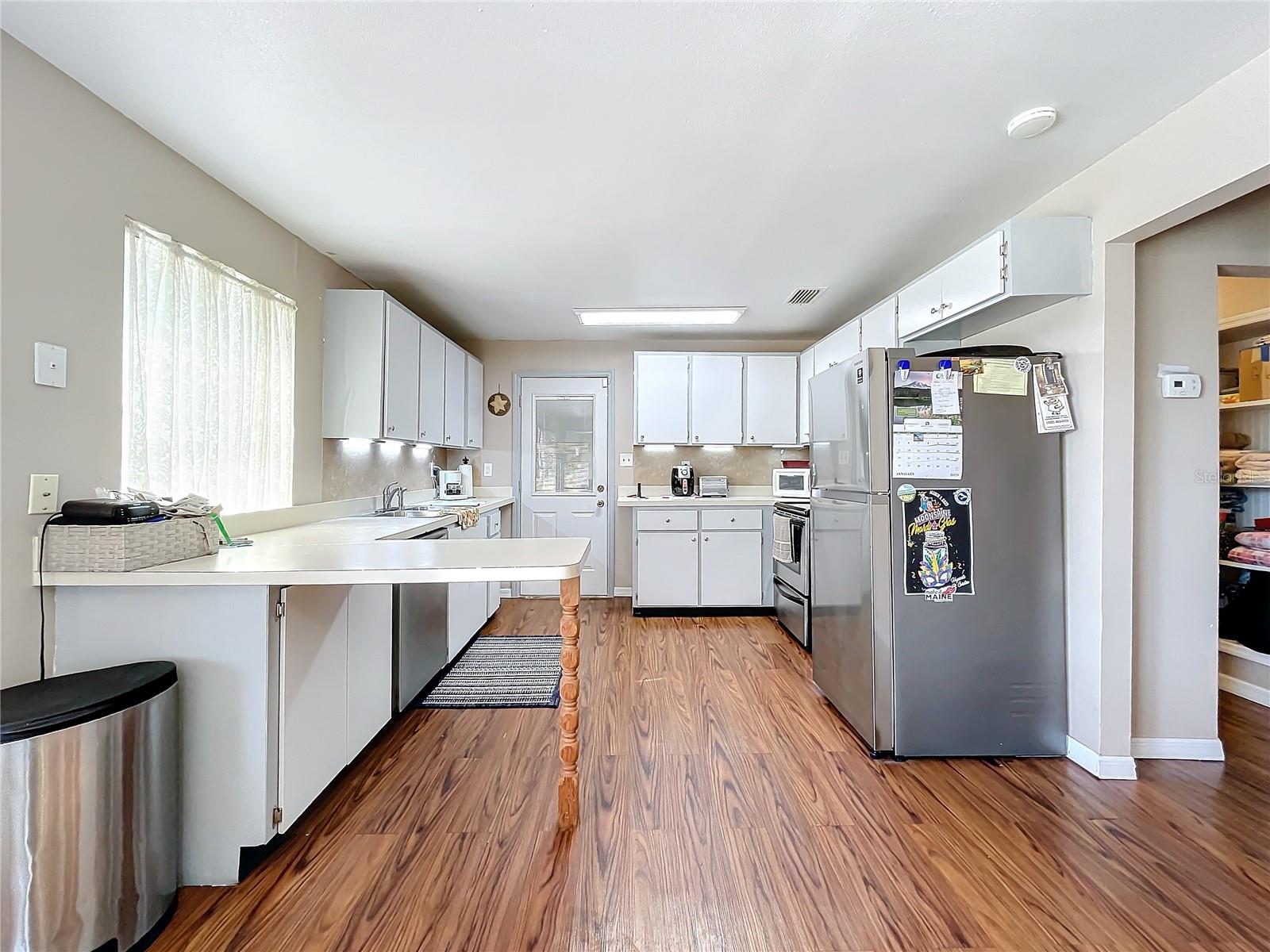 1119 PINE AVE, TAVARES, FL, 32778