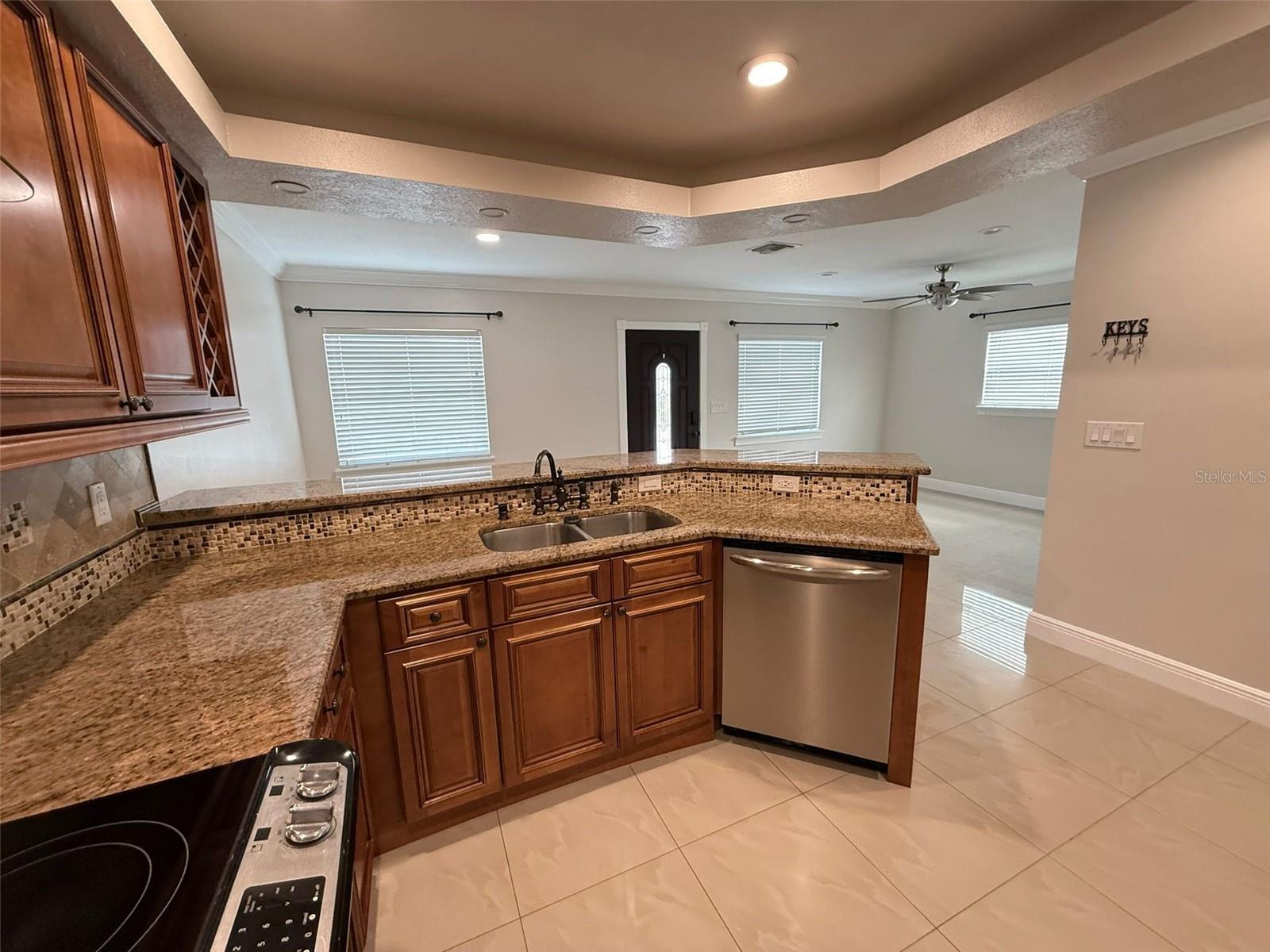 4920 ELDORADO DR, TAMPA, FL, 33615