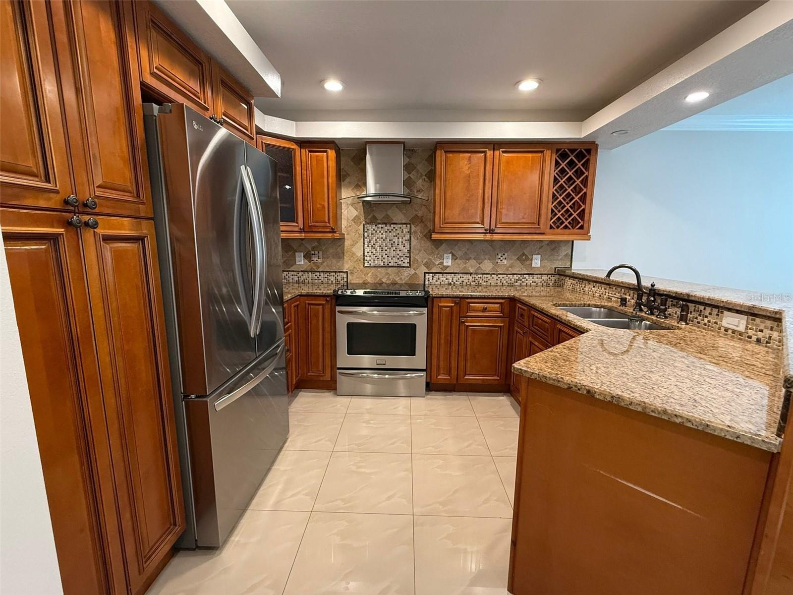 4920 ELDORADO DR, TAMPA, FL, 33615