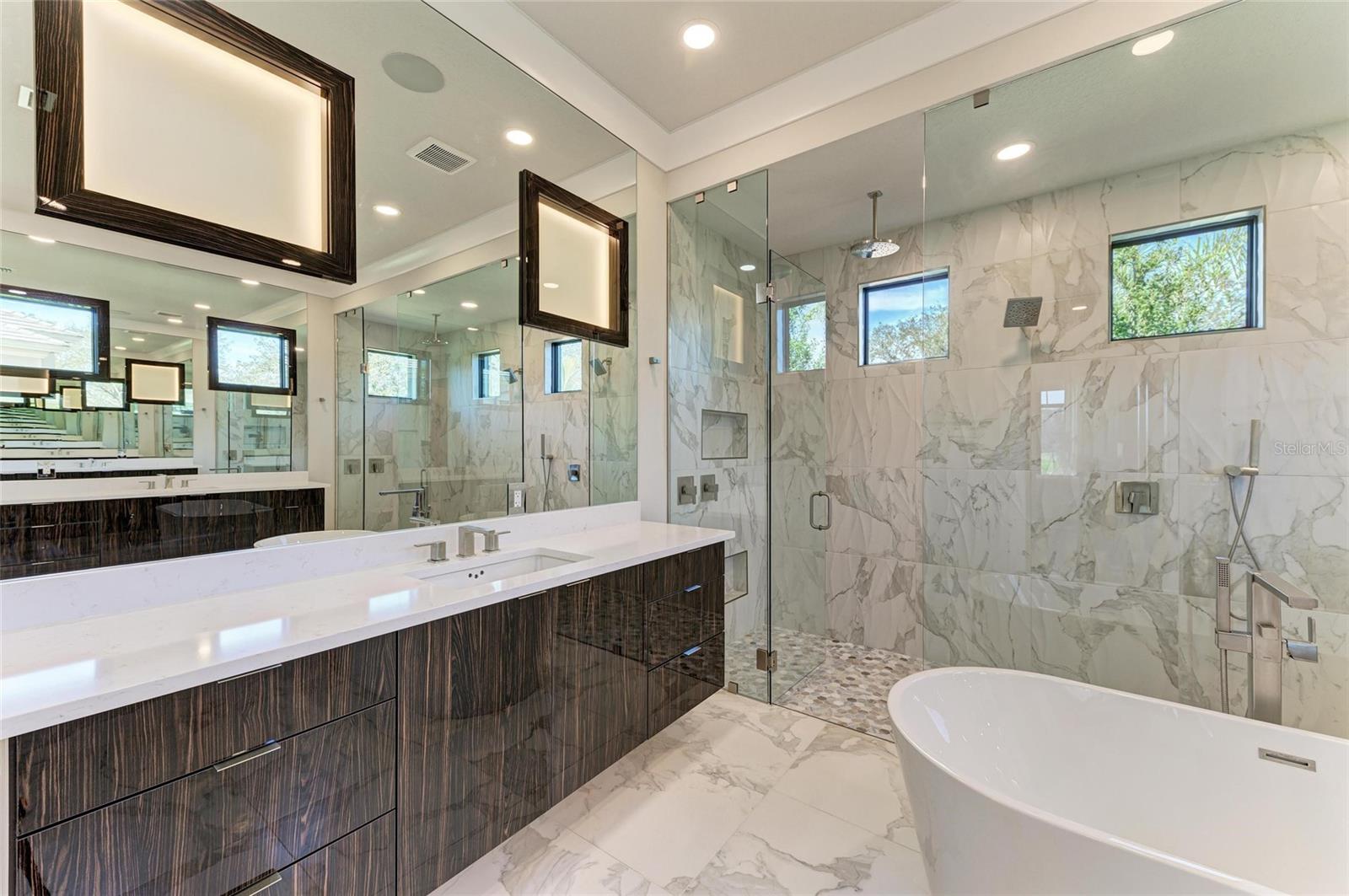 3123 FOUNDERS CLUB DR, SARASOTA, FL, 34240