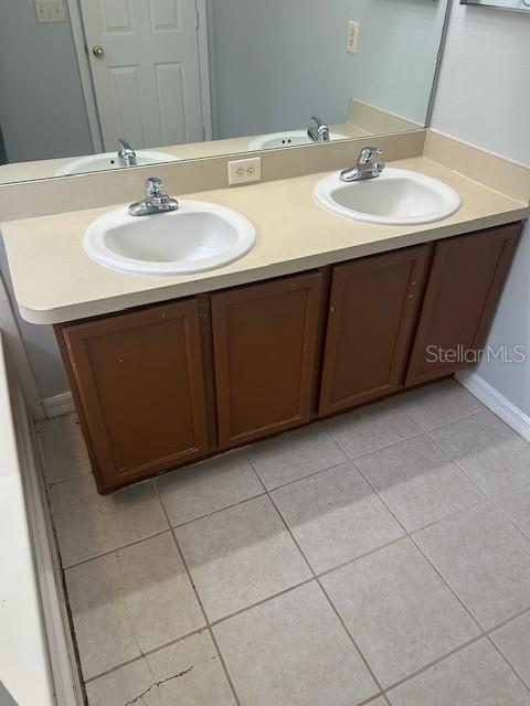 9904 CARLSDALE DR, RIVERVIEW, FL, 33578