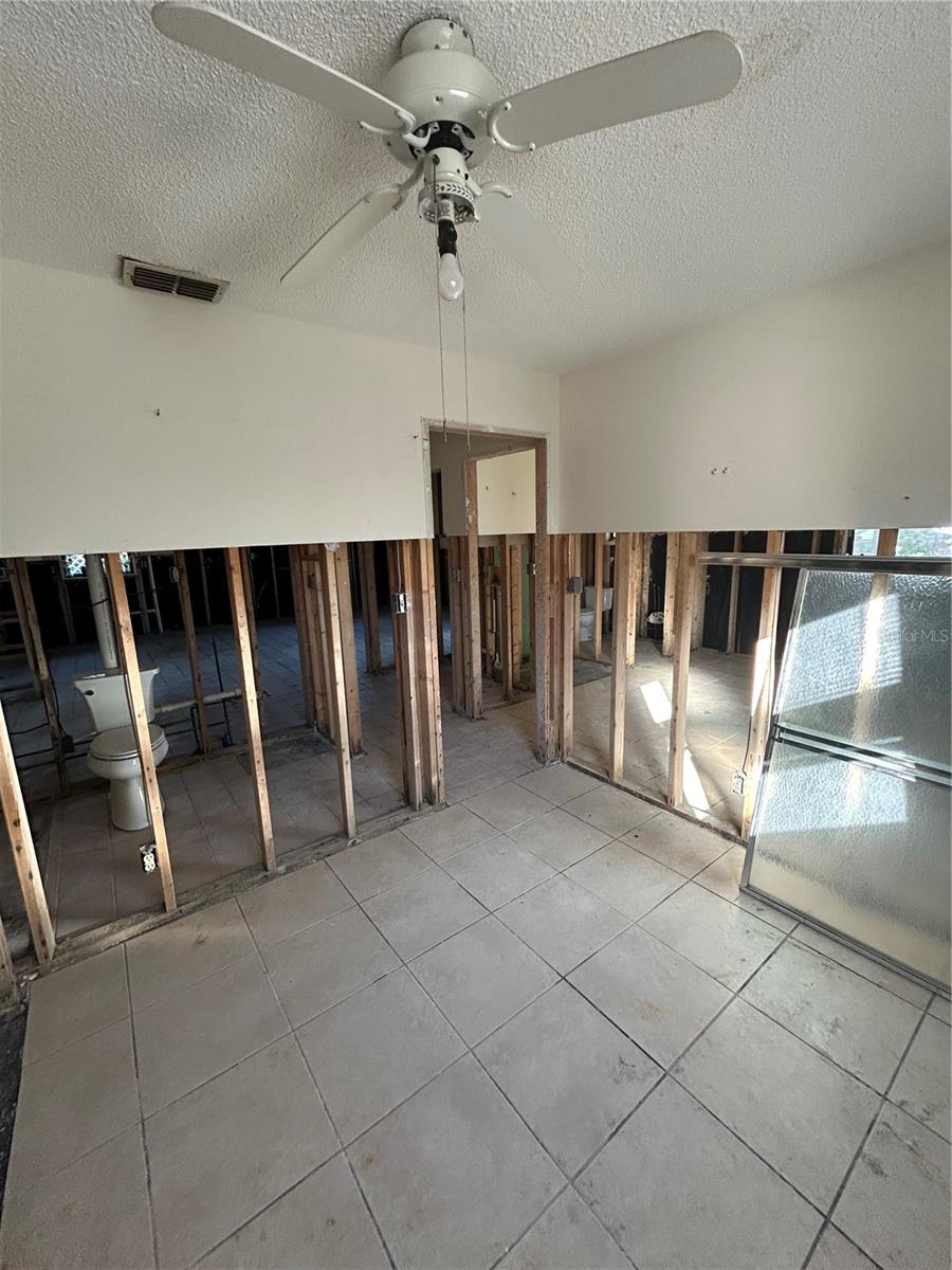 6116 ISLAND DR, WEEKI WACHEE, FL, 34607