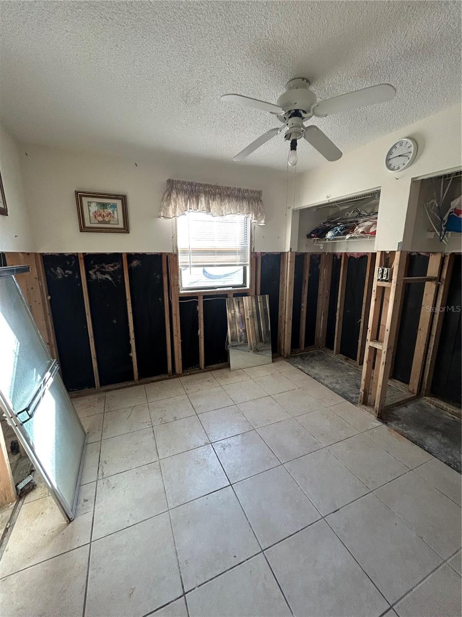 6116 ISLAND DR, WEEKI WACHEE, FL, 34607