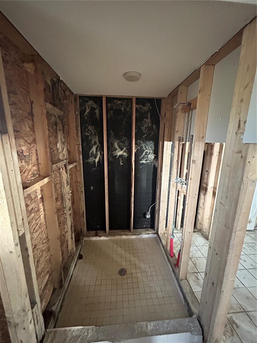 6116 ISLAND DR, WEEKI WACHEE, FL, 34607