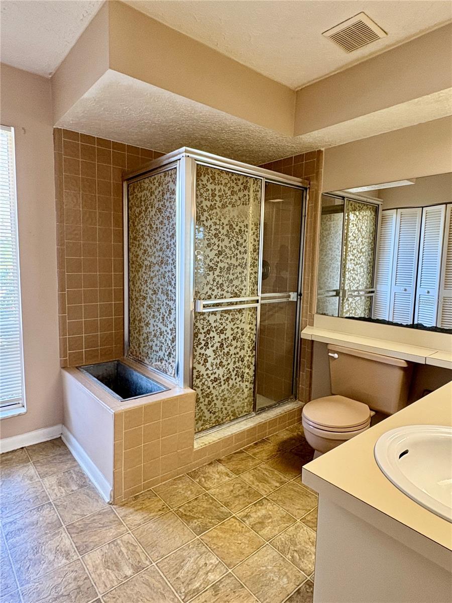 2307 SOUTHERN LITES AVE, LUTZ, FL, 33549