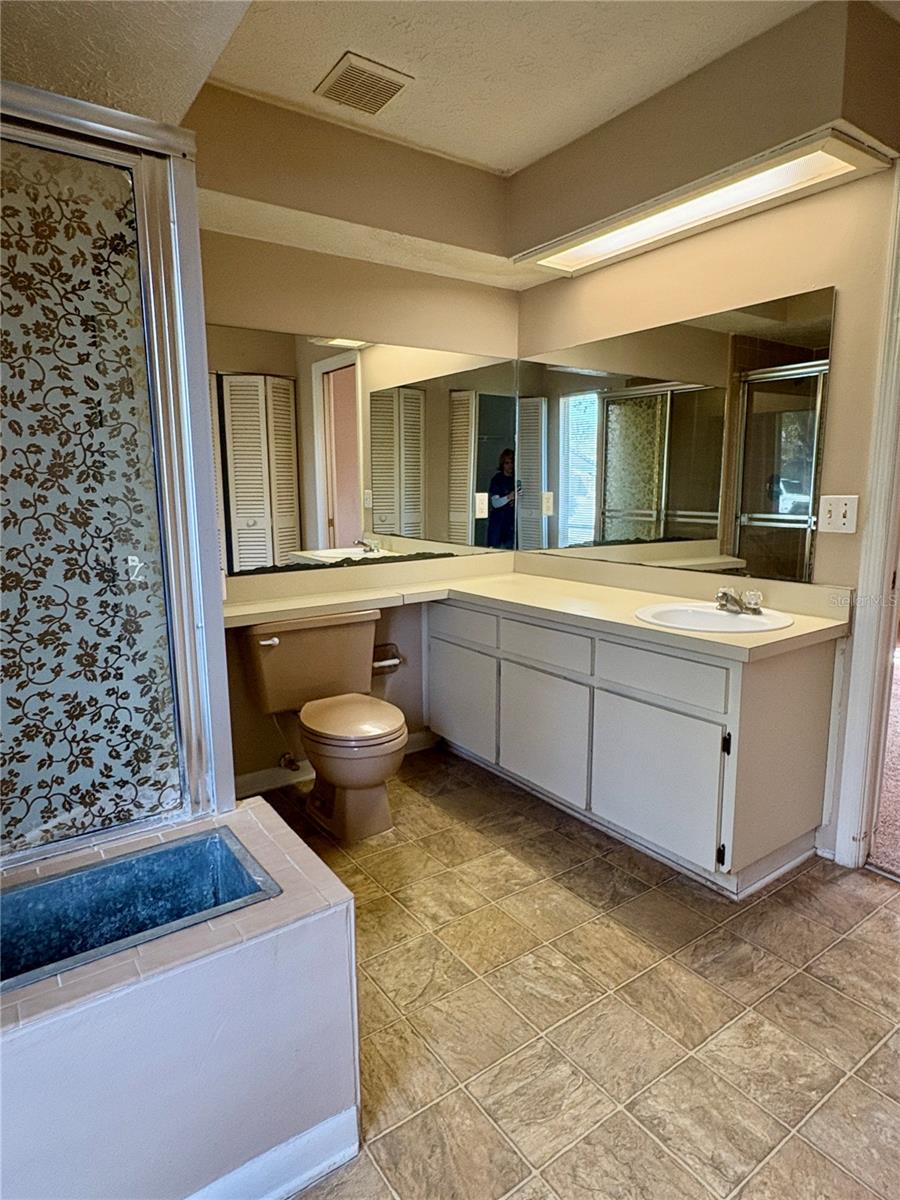 2307 SOUTHERN LITES AVE, LUTZ, FL, 33549