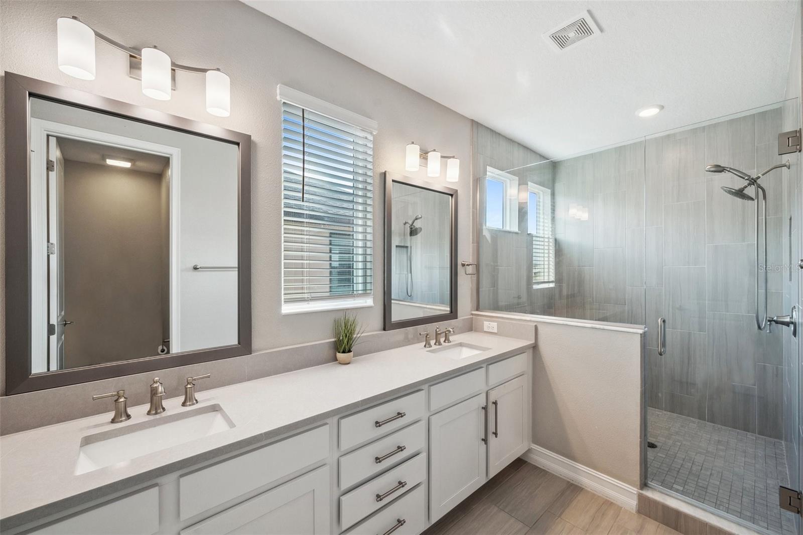 4556 SAN MARTINO DR, WESLEY CHAPEL, FL, 33543