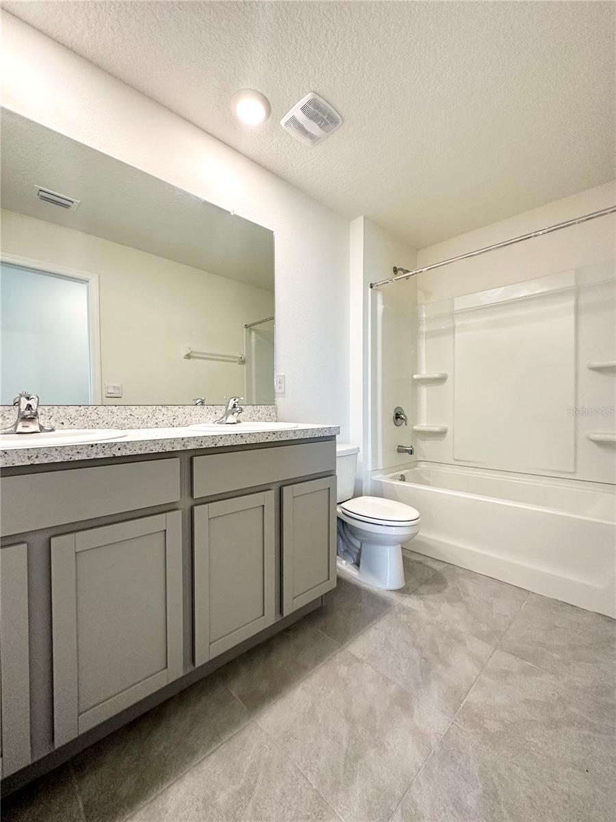 38247 SONNET LANDING AVE, ZEPHYRHILLS, FL, 33540