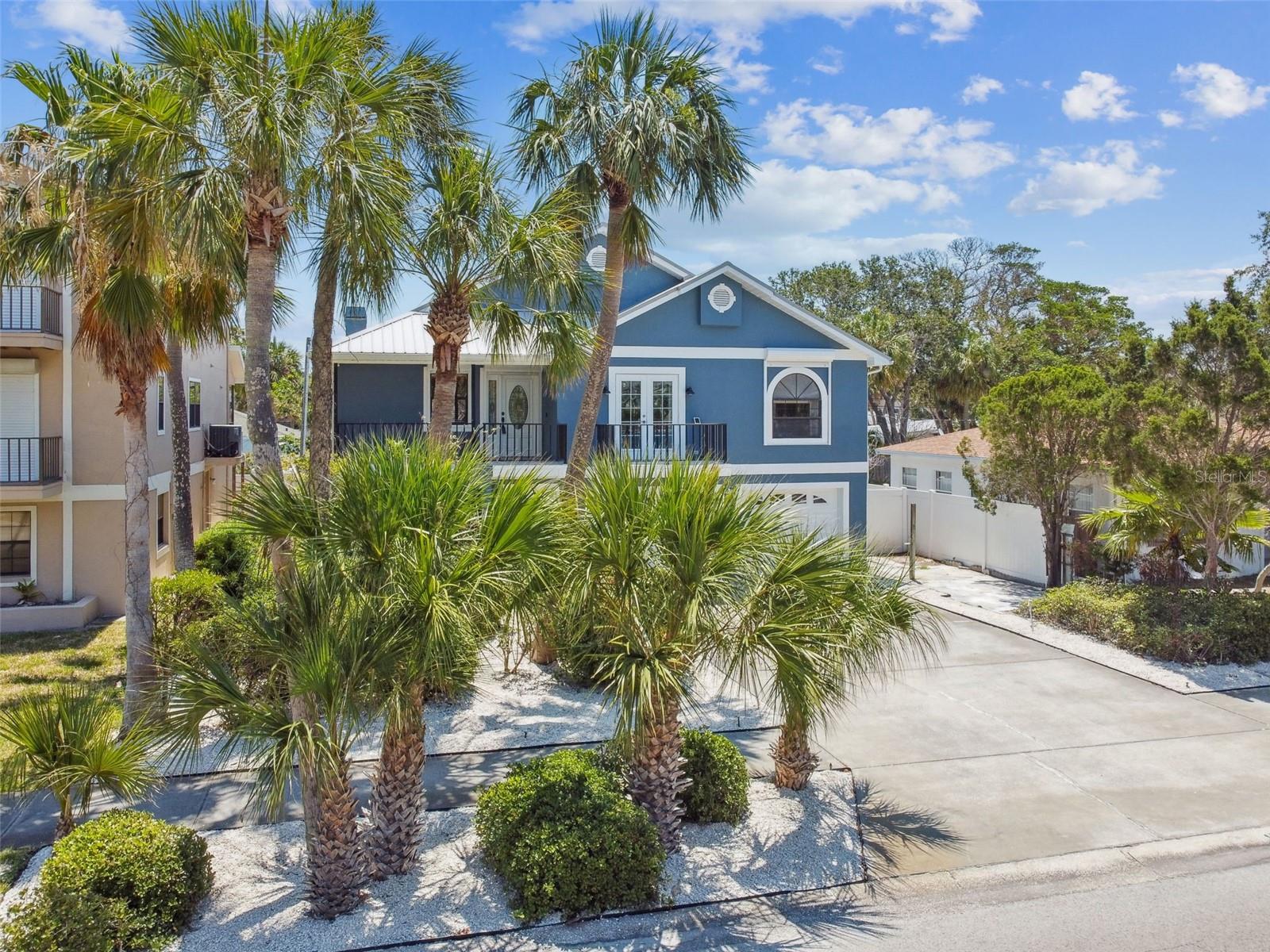 867 MANDALAY AVE, CLEARWATER BEACH, FL, 33767