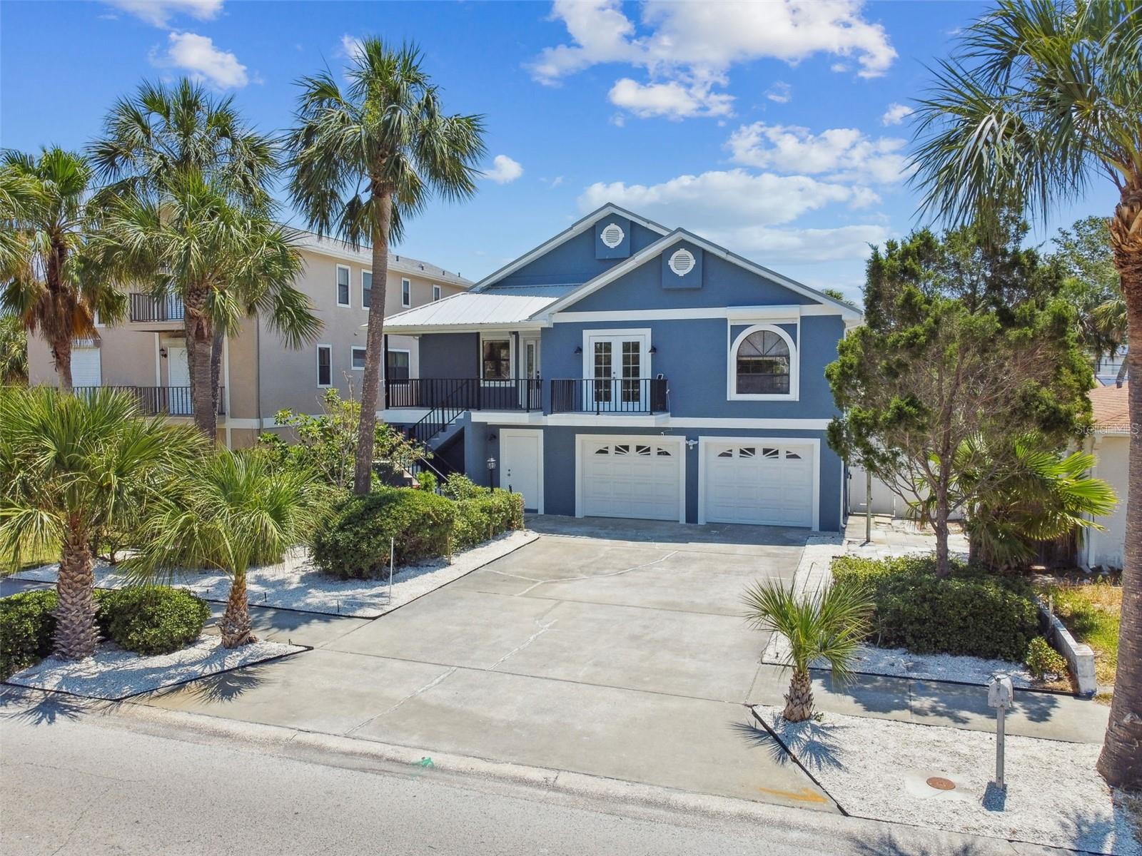 867 MANDALAY AVE, CLEARWATER BEACH, FL, 33767