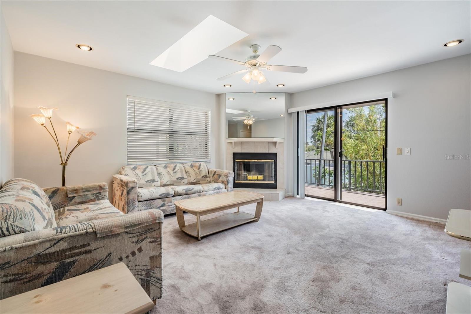 867 MANDALAY AVE, CLEARWATER BEACH, FL, 33767