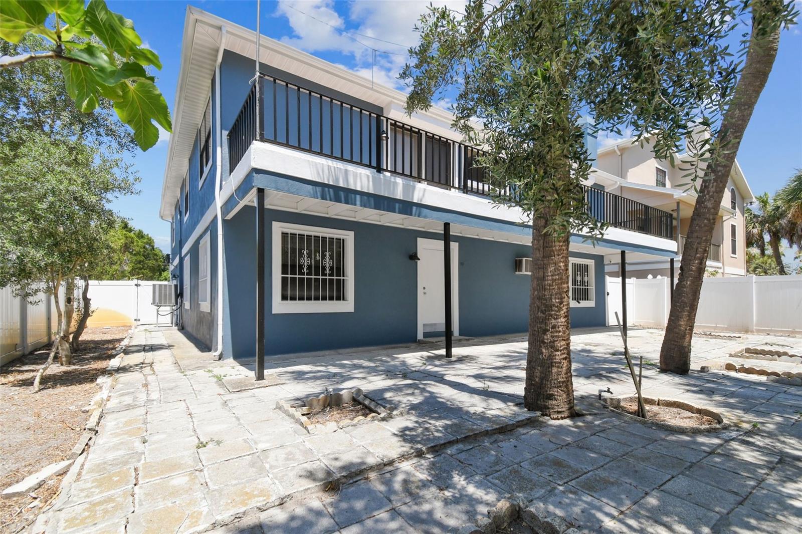 867 MANDALAY AVE, CLEARWATER BEACH, FL, 33767