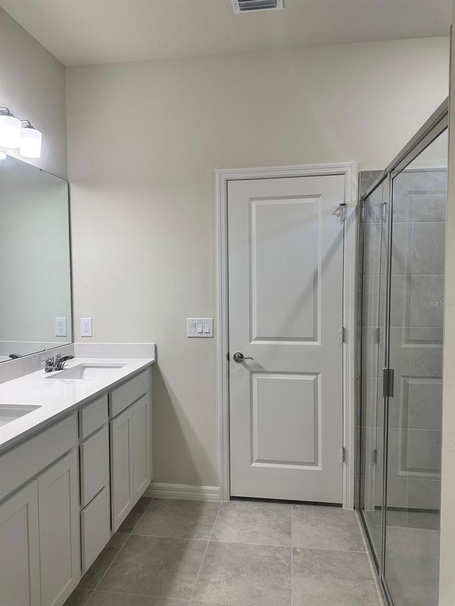 3653 CAMBRIDGE BROOK DR, DAVENPORT, FL, 33837