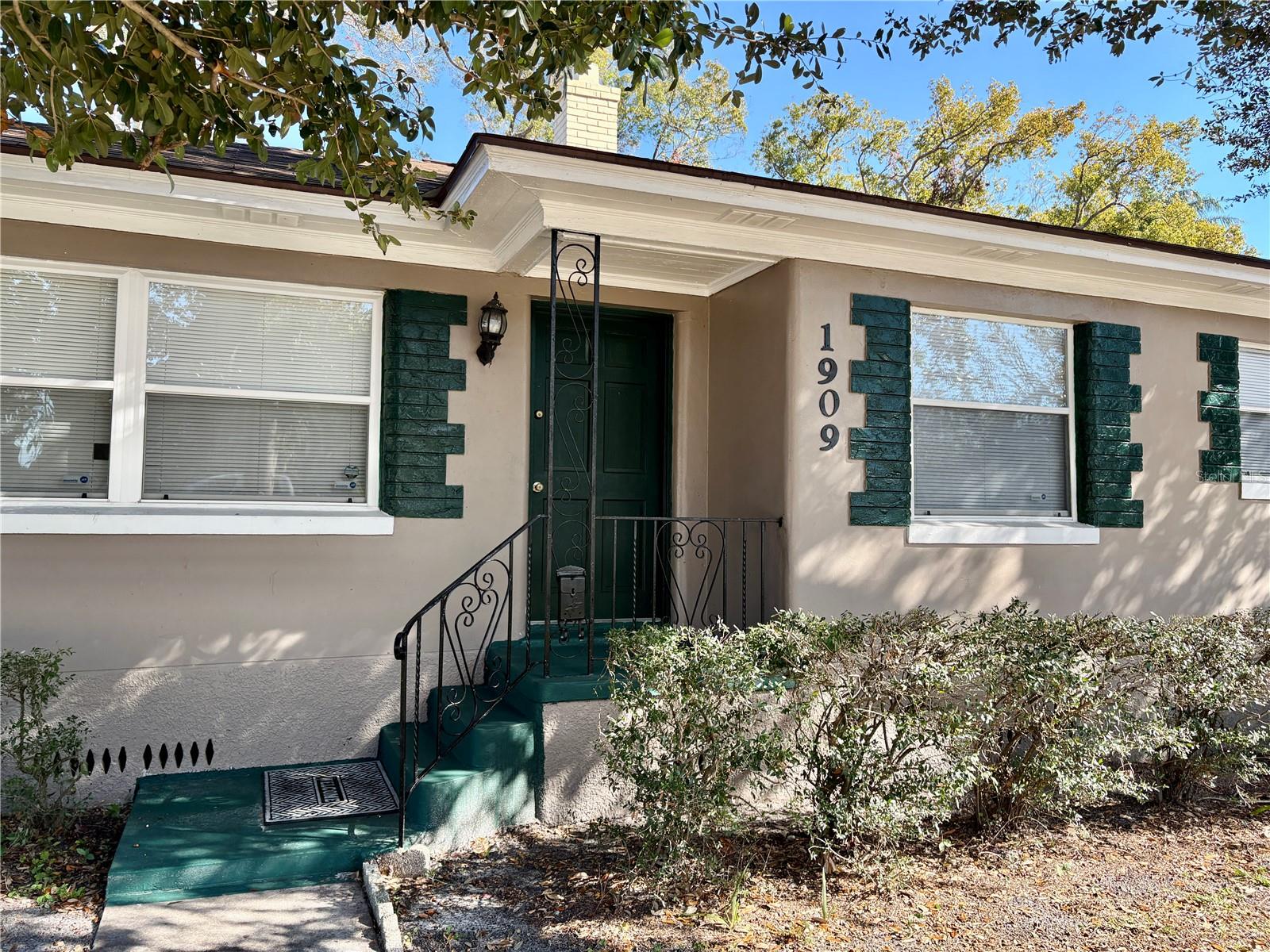 1909 N MACDILL AVE, TAMPA, FL, 33607