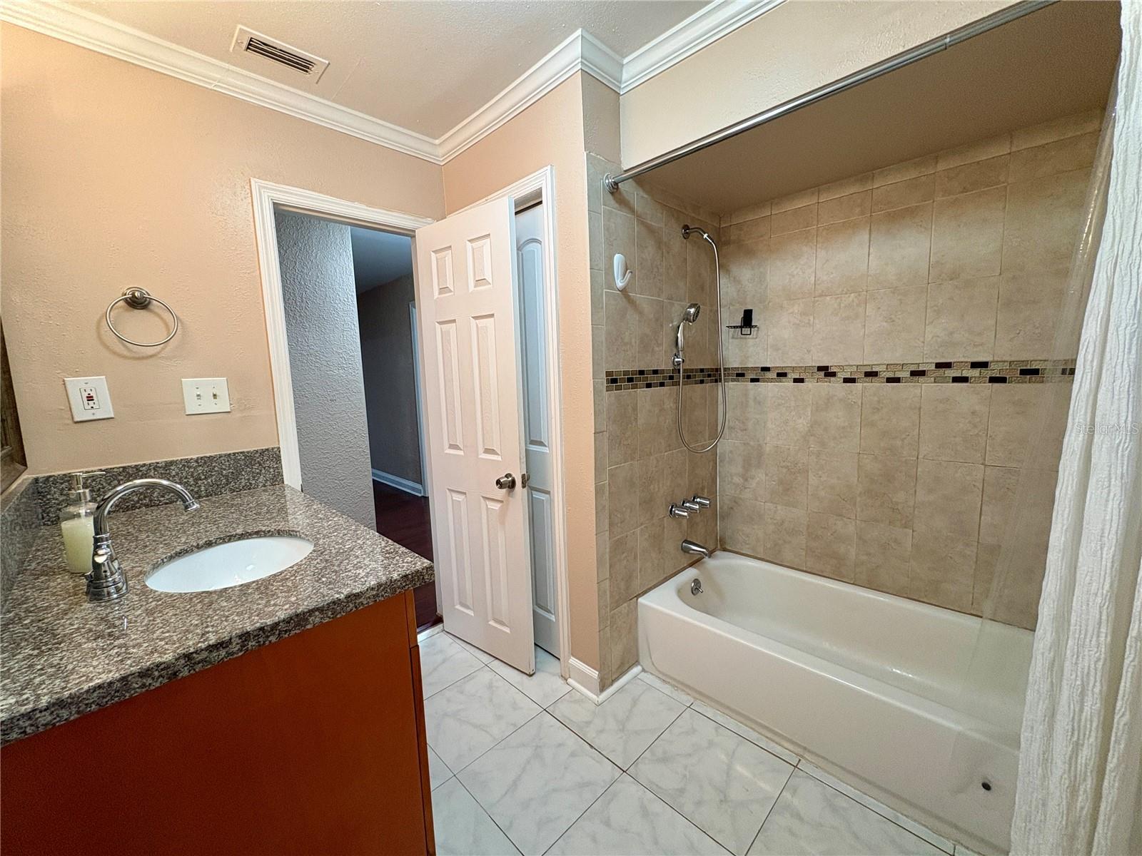 1909 N MACDILL AVE, TAMPA, FL, 33607