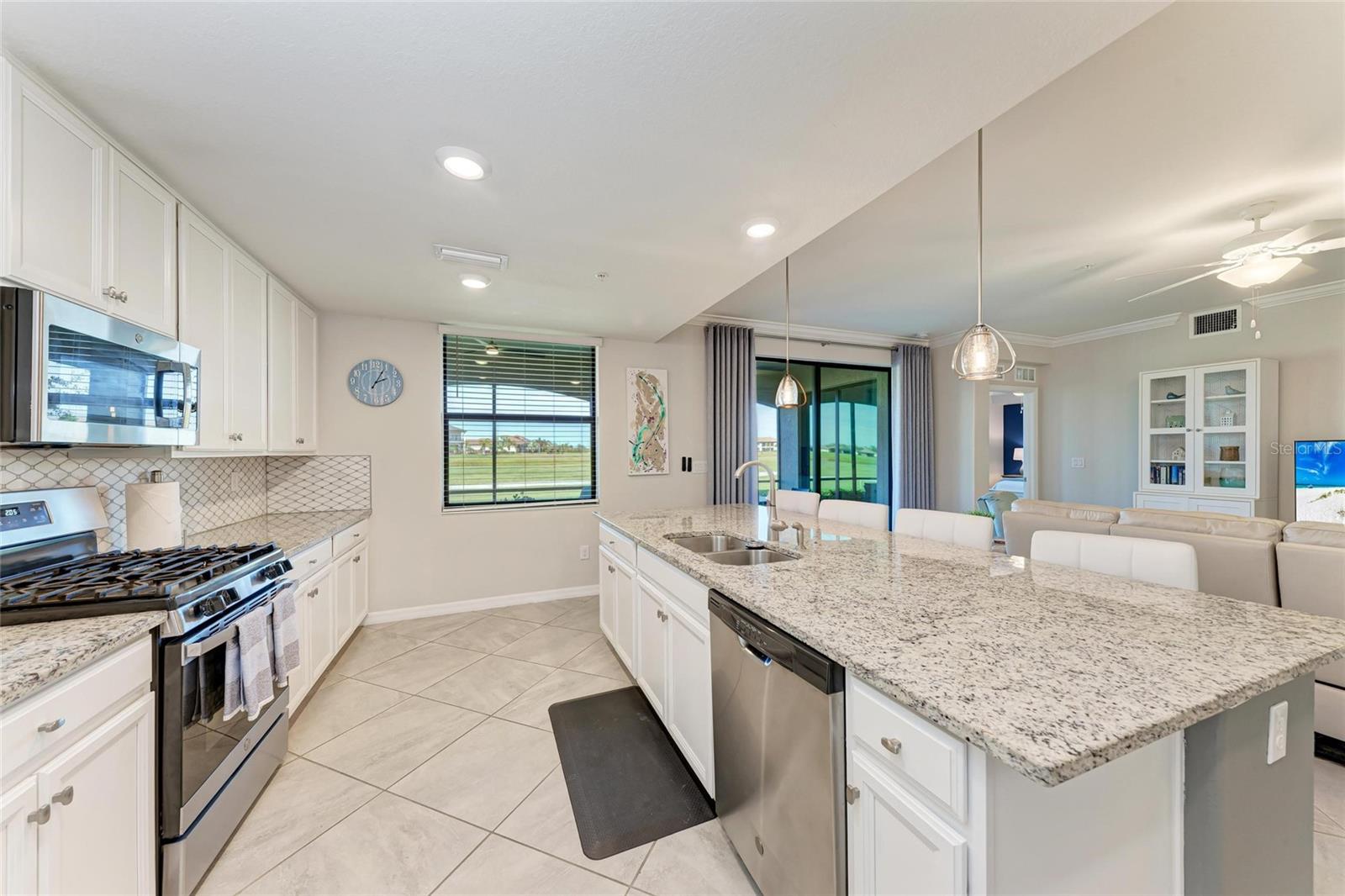 18017 GAWTHROP DR #101, BRADENTON, FL, 34211