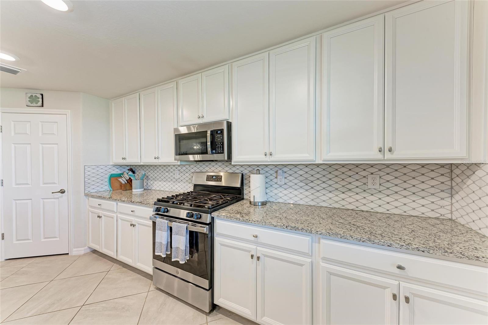 18017 GAWTHROP DR #101, BRADENTON, FL, 34211