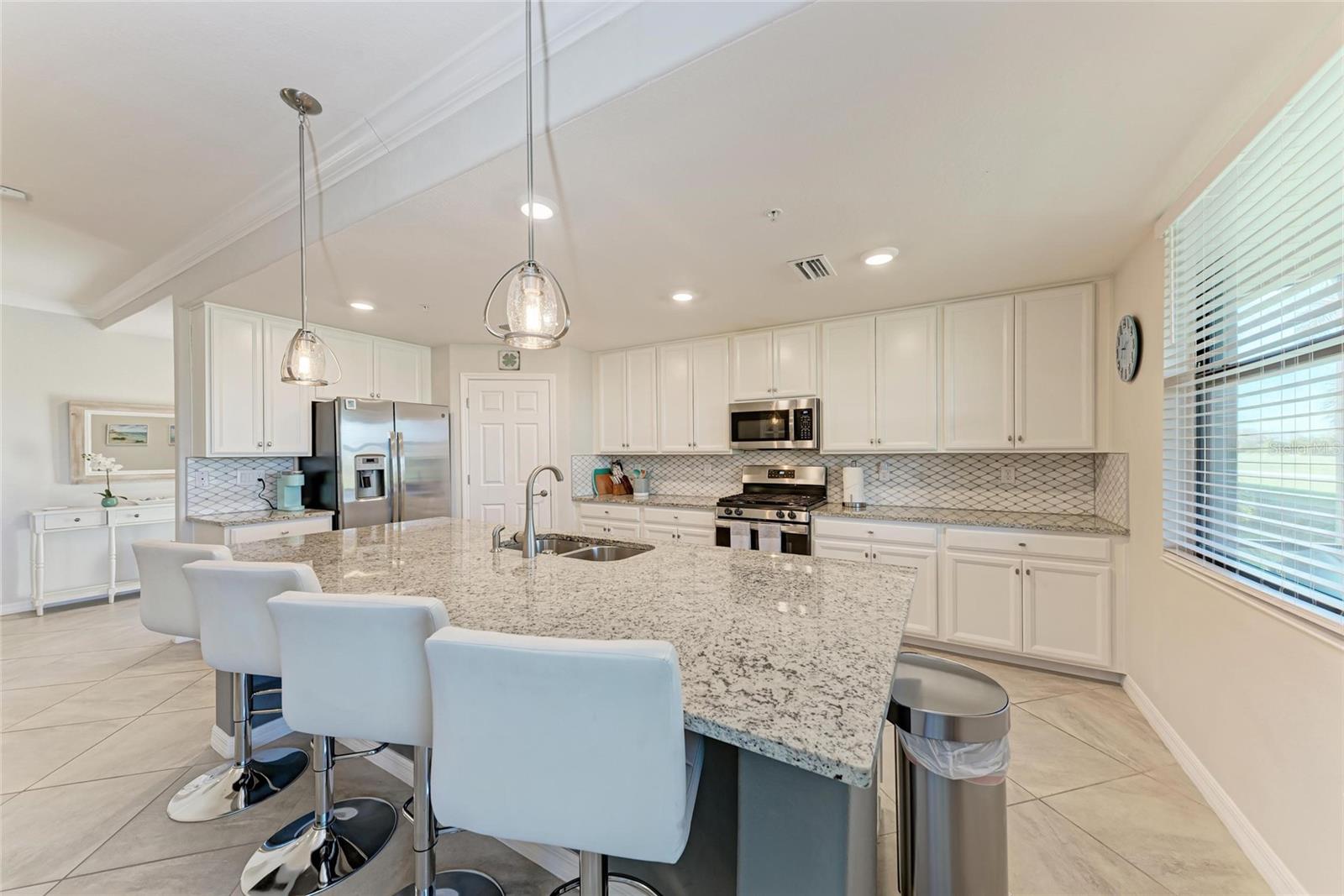 18017 GAWTHROP DR #101, BRADENTON, FL, 34211