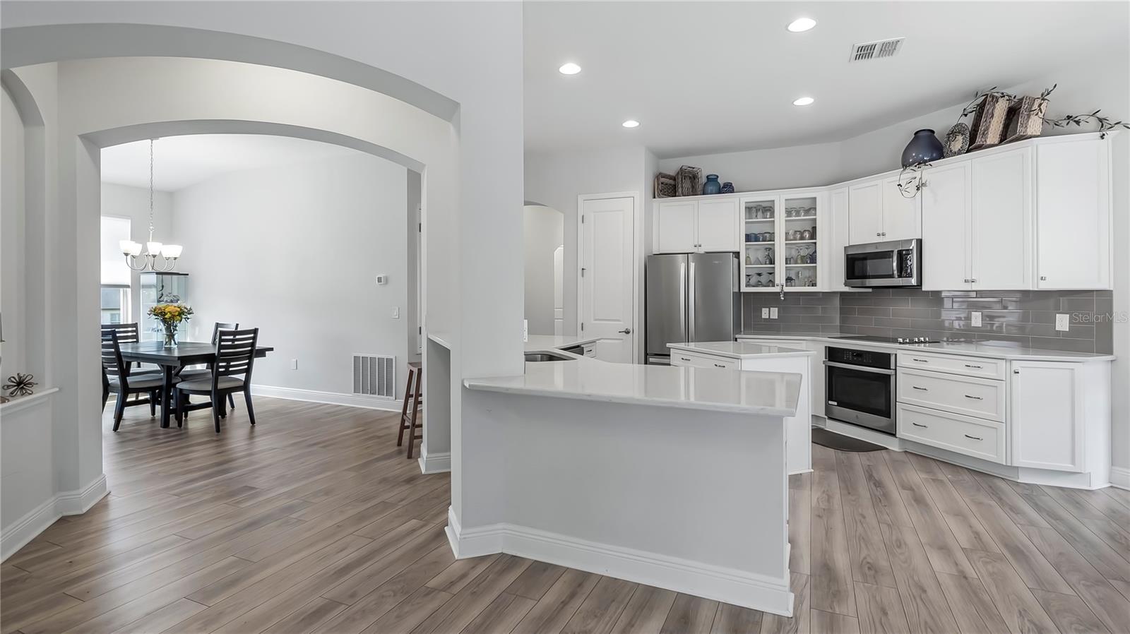 24414 WOODHILL CT, SORRENTO, FL, 32776
