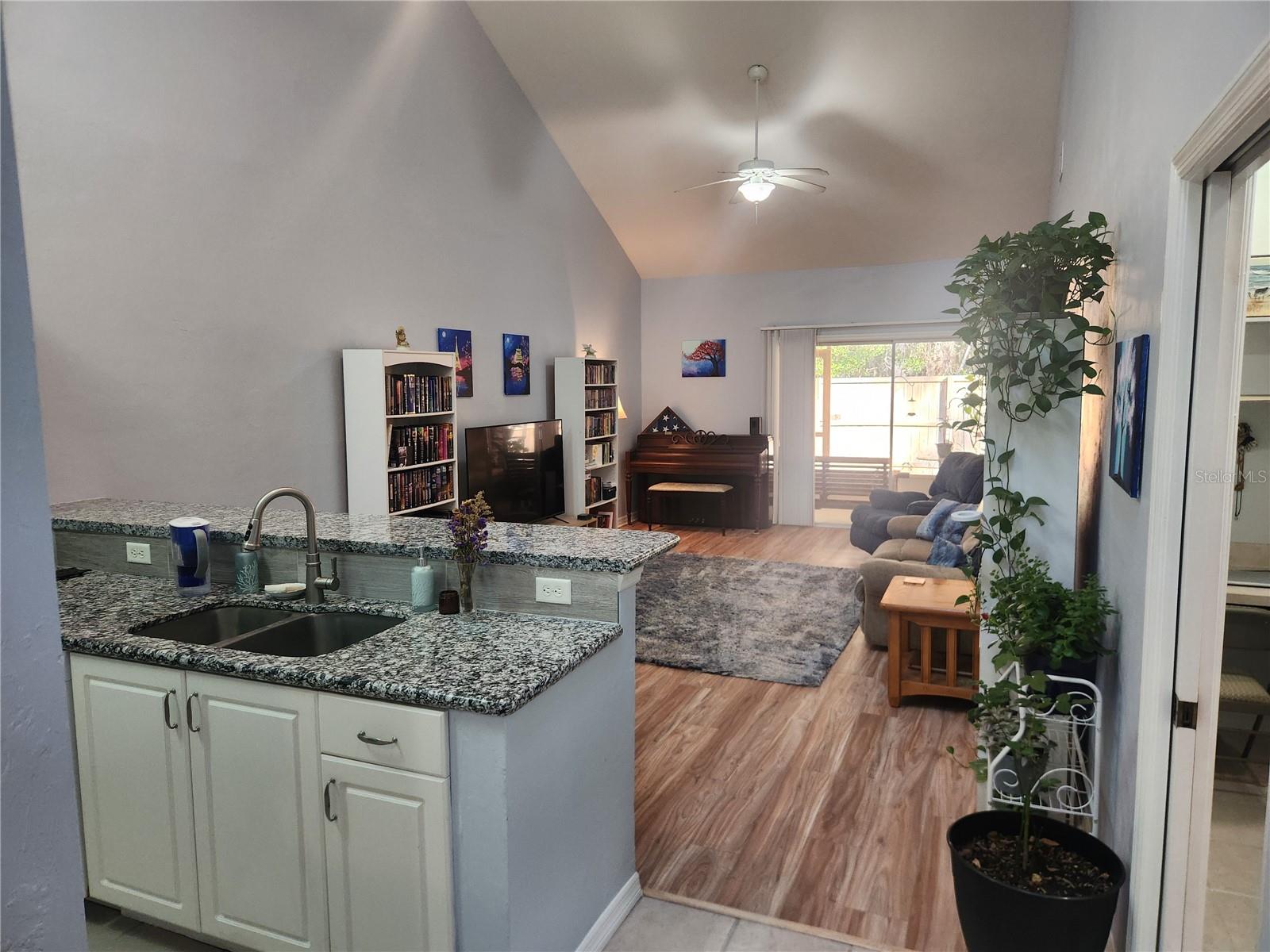 13200 W NEWBERRY RD #V121, NEWBERRY, FL, 32669