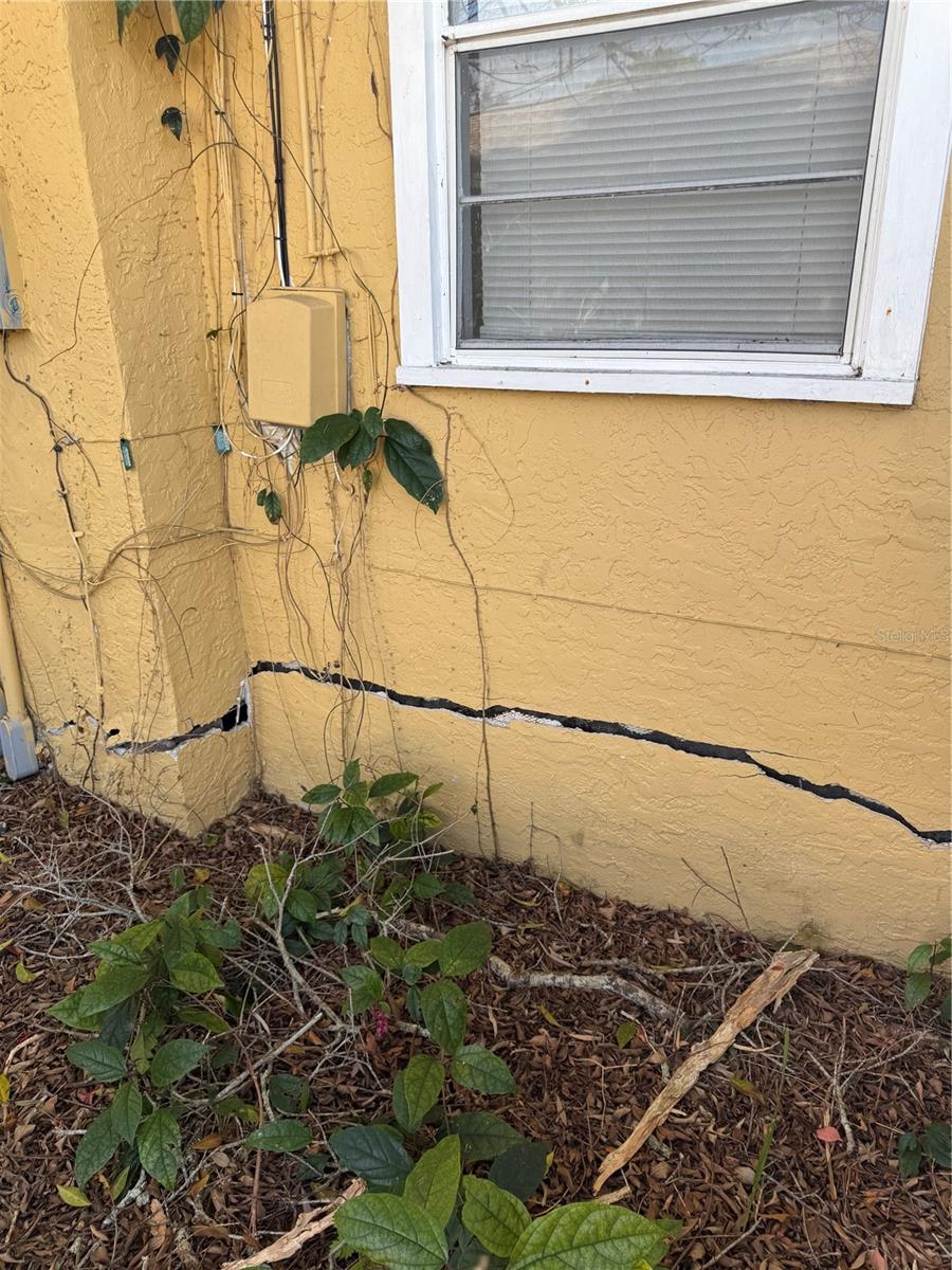 901 VINE AVE, CLEARWATER, FL, 33755