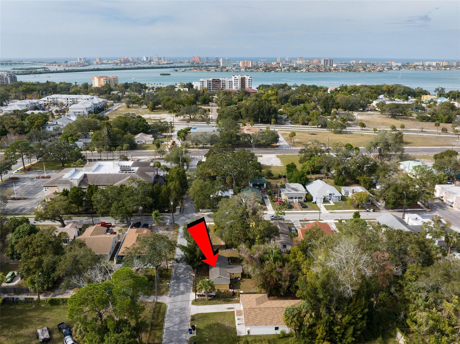 901 VINE AVE, CLEARWATER, FL, 33755