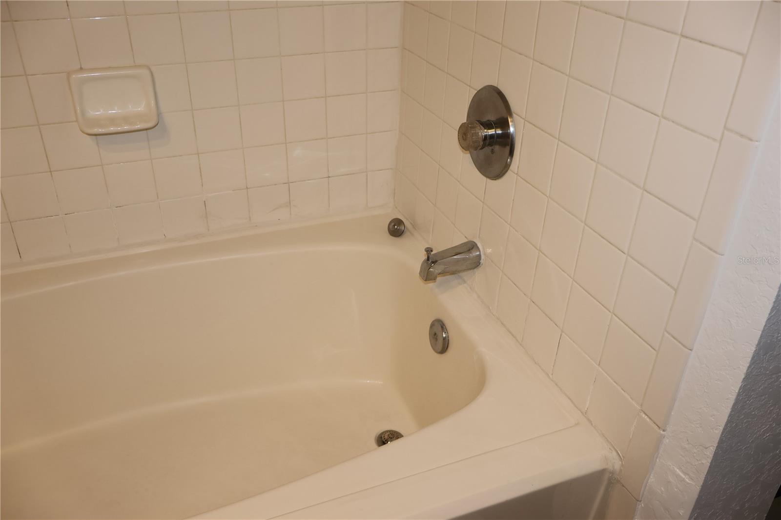 2402 W AZEELE ST #410, TAMPA, FL, 33609