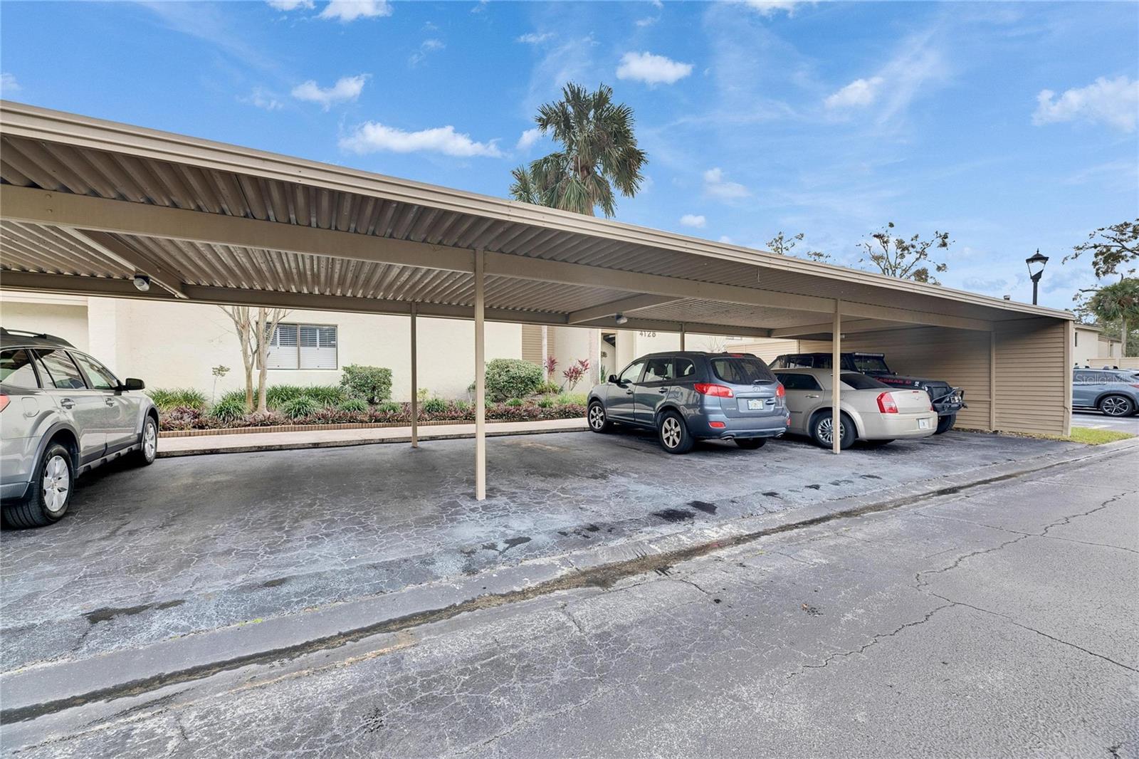 4128 PINELAKE LN #101, TAMPA, FL, 33618