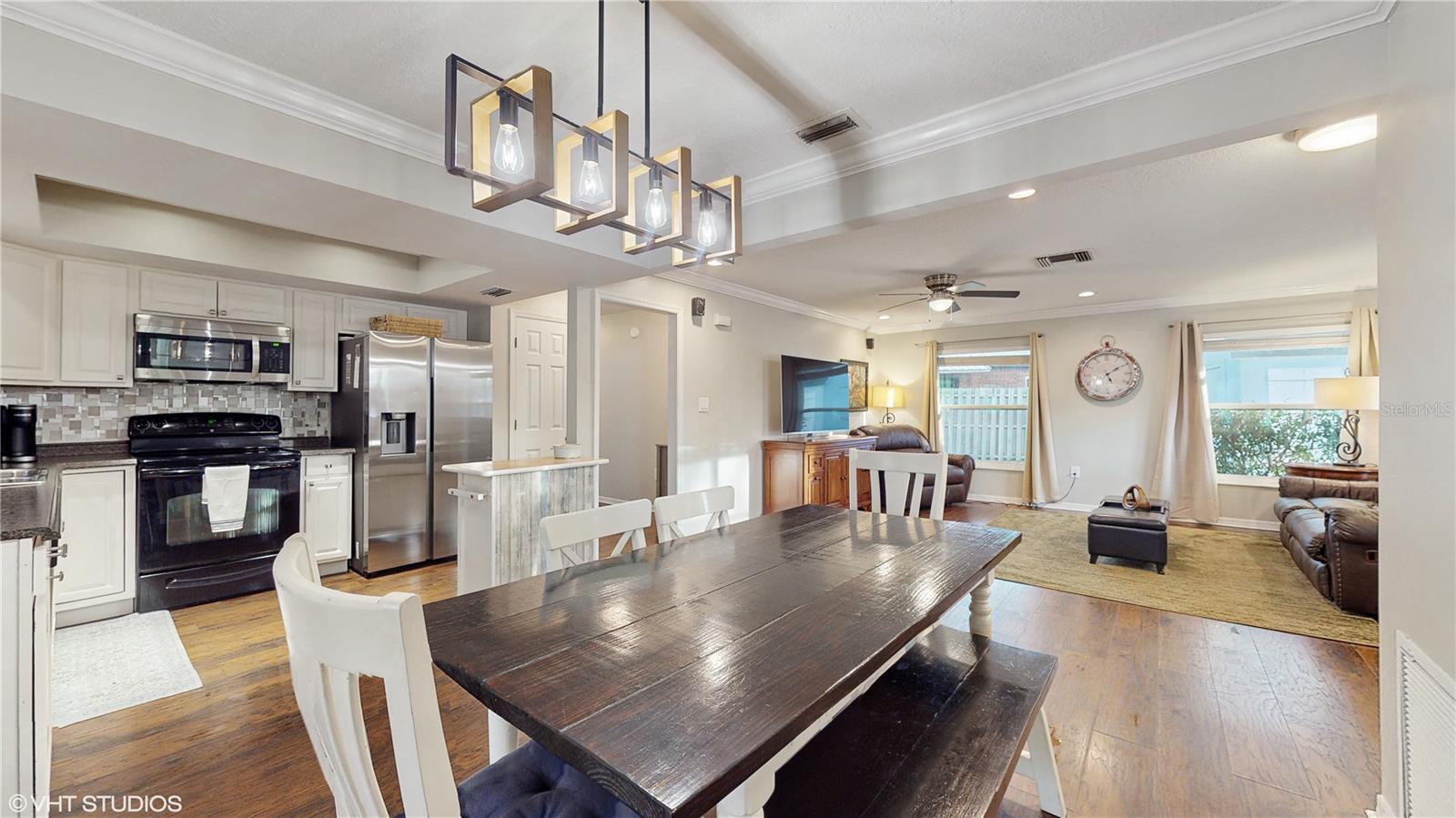 35428 CRESCENT DR, FRUITLAND PARK, FL, 34731