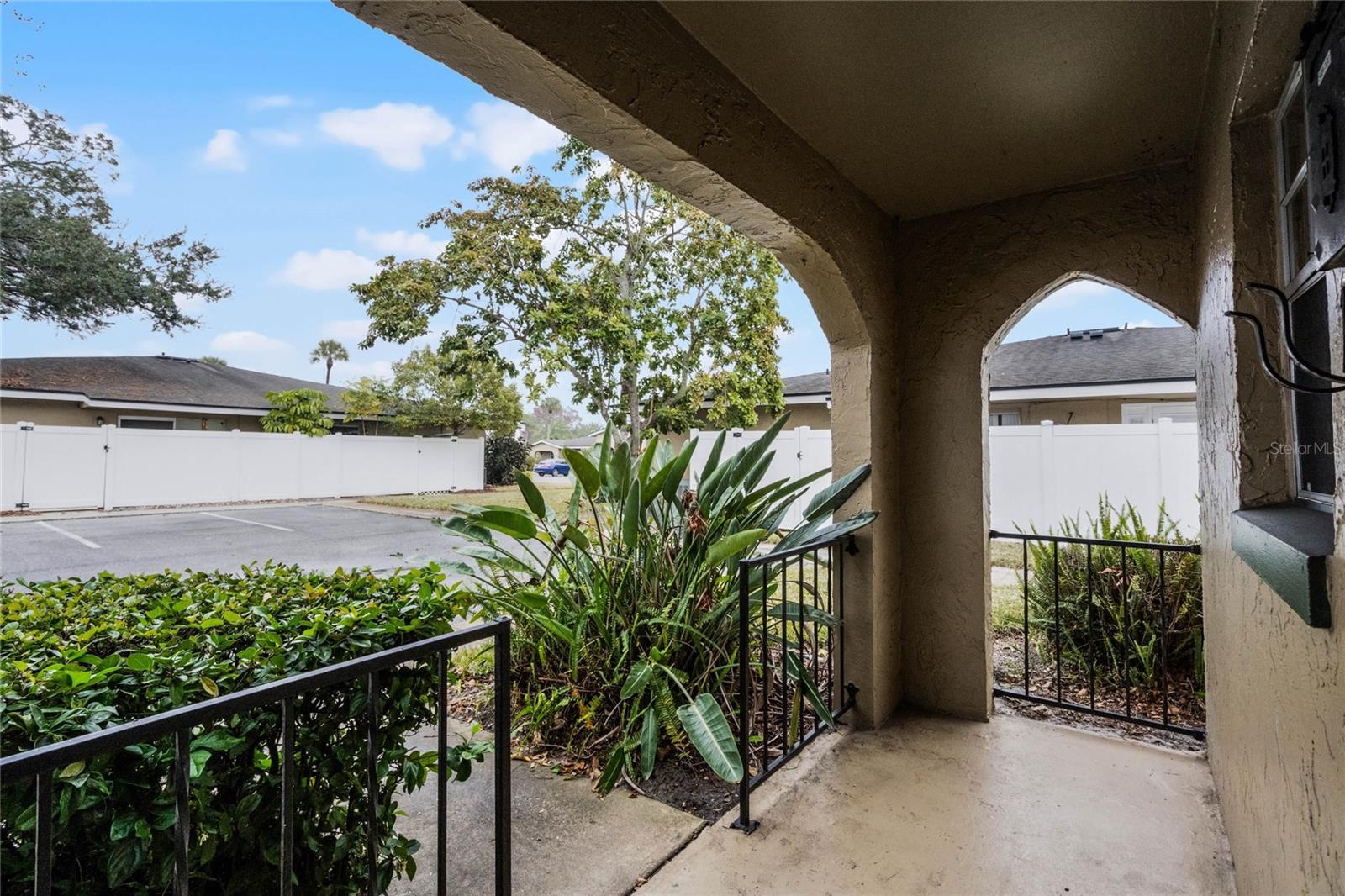 548 CASCADE CIR #100, CASSELBERRY, FL, 32707