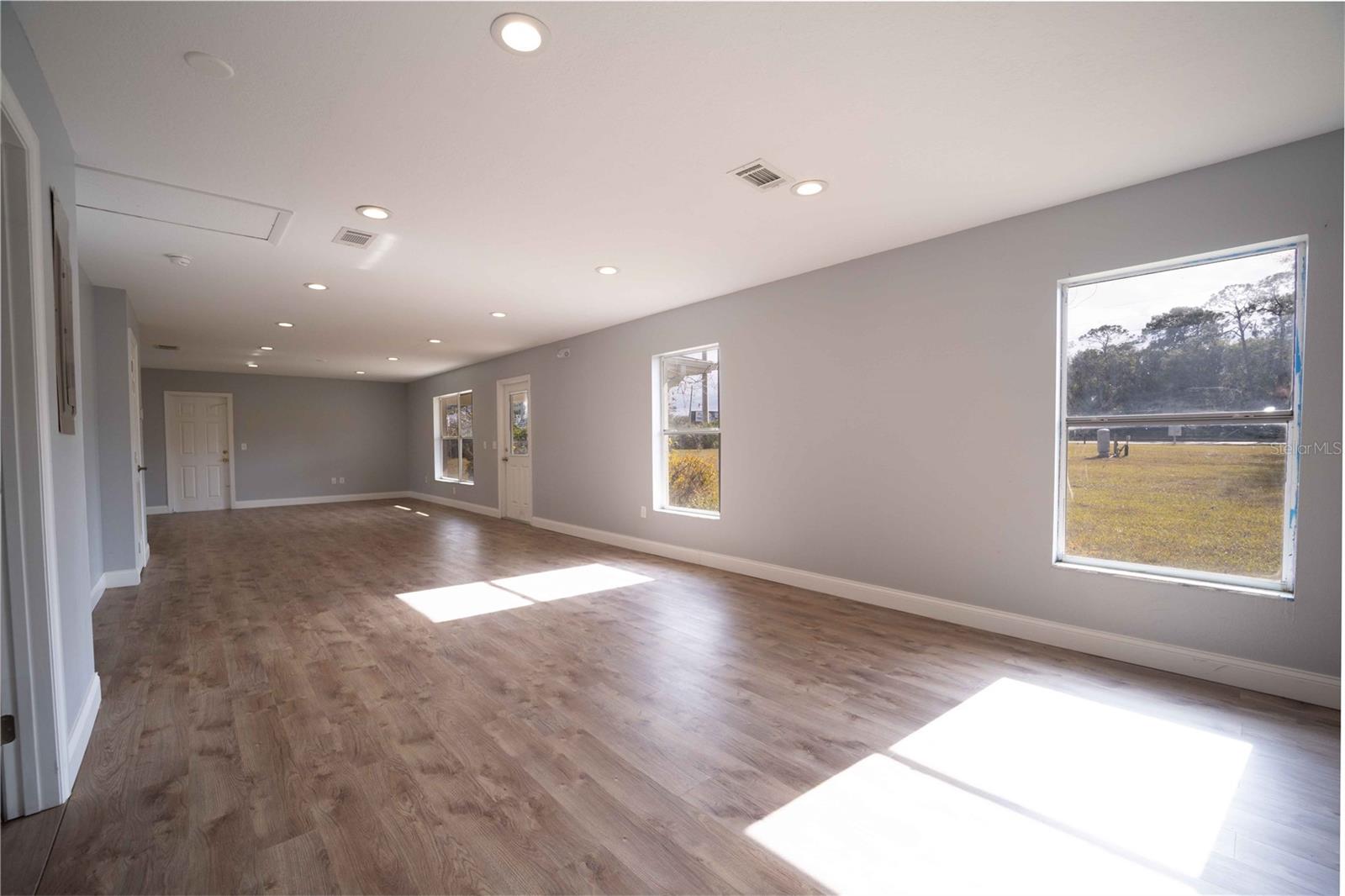 6876 E STATE ROAD 44, WILDWOOD, FL, 34785