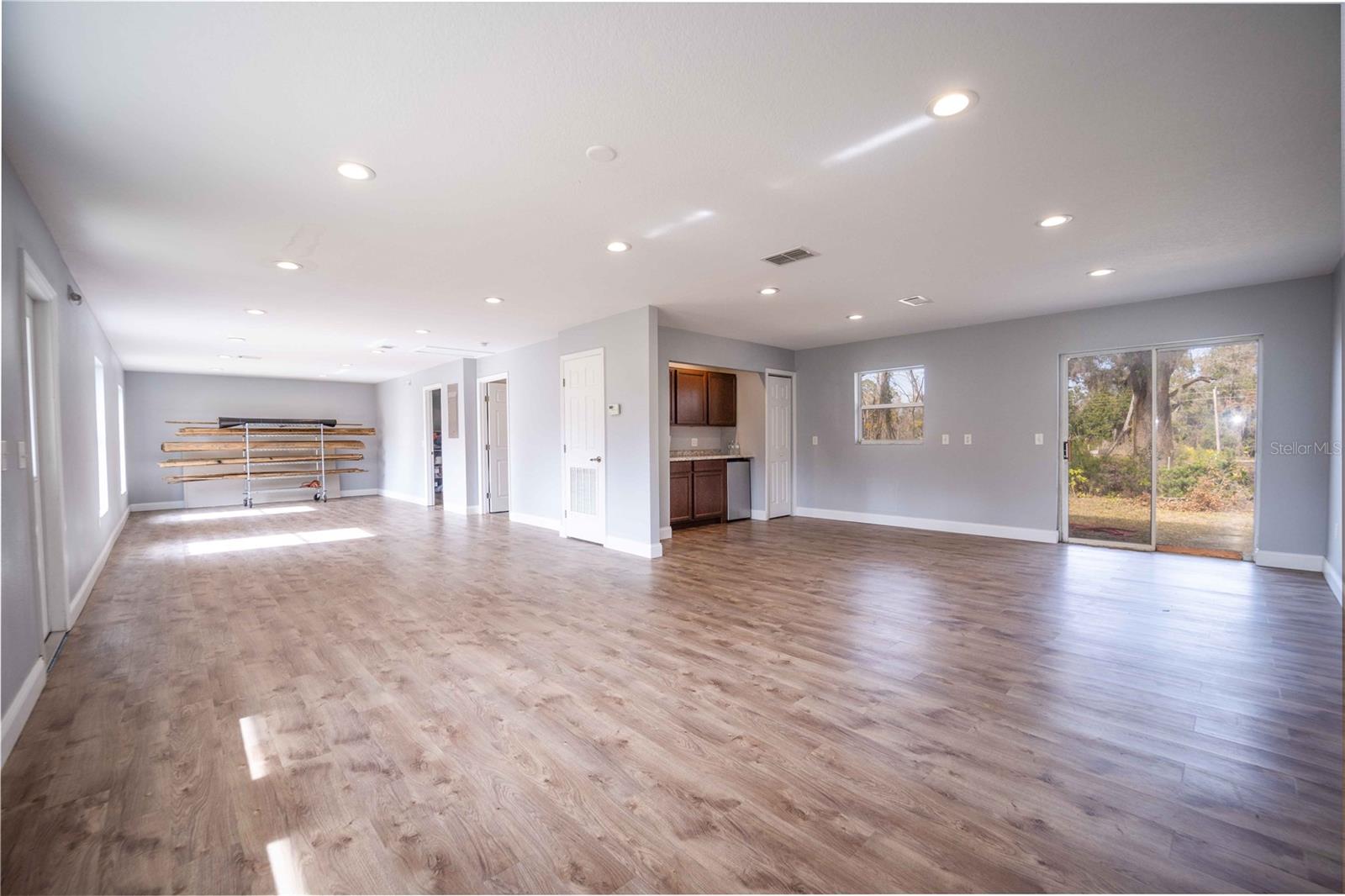 6876 E STATE ROAD 44, WILDWOOD, FL, 34785