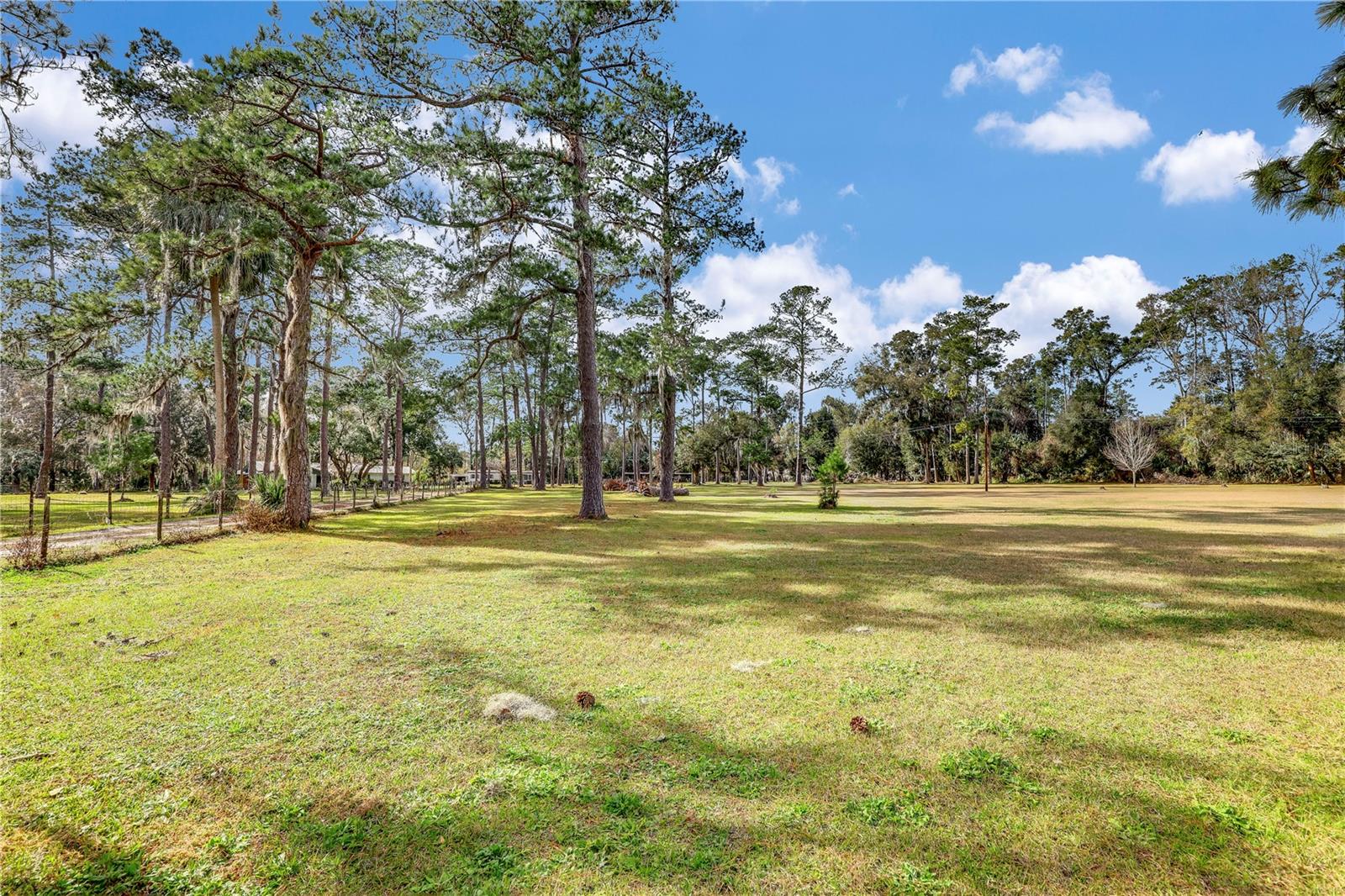 114 WHISPERING WINDS RD, PALATKA, FL, 32177