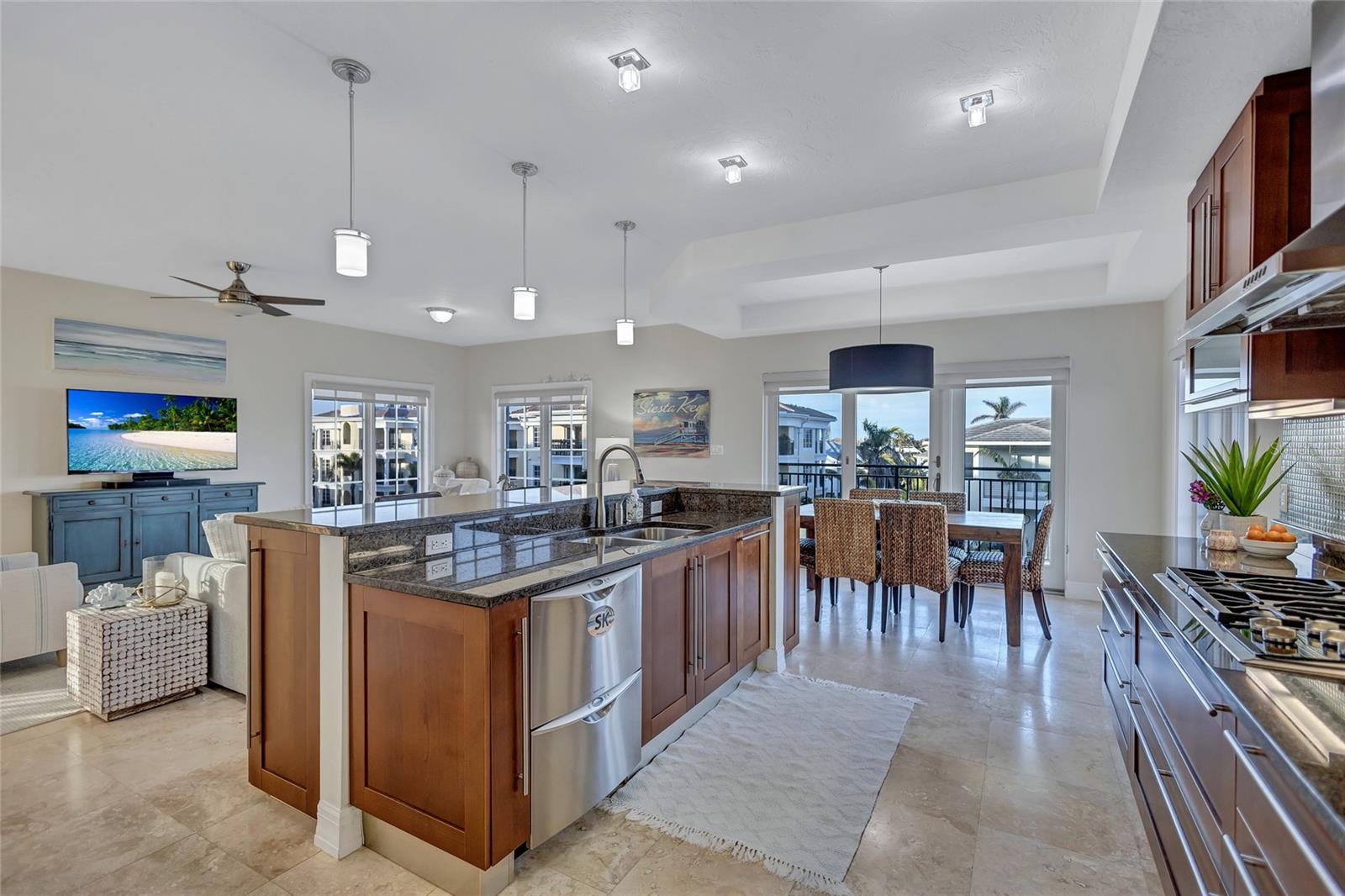 317 BEACH RD, SARASOTA, FL, 34242