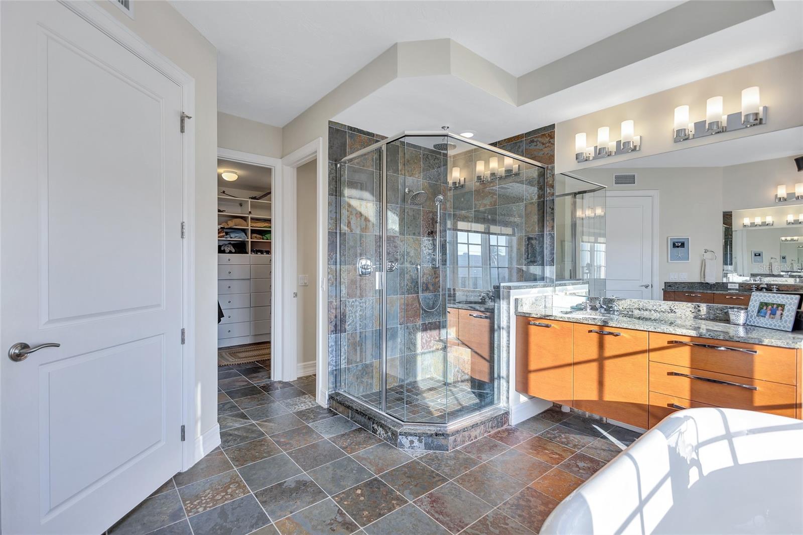 317 BEACH RD, SARASOTA, FL, 34242