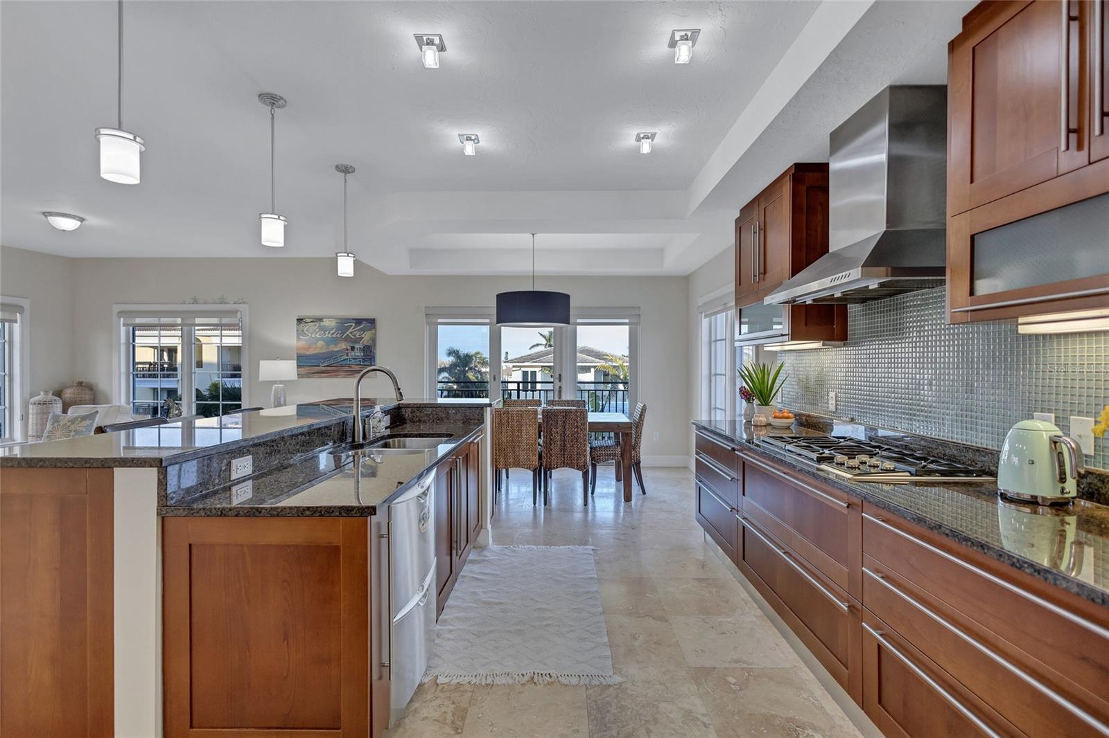 317 BEACH RD, SARASOTA, FL, 34242