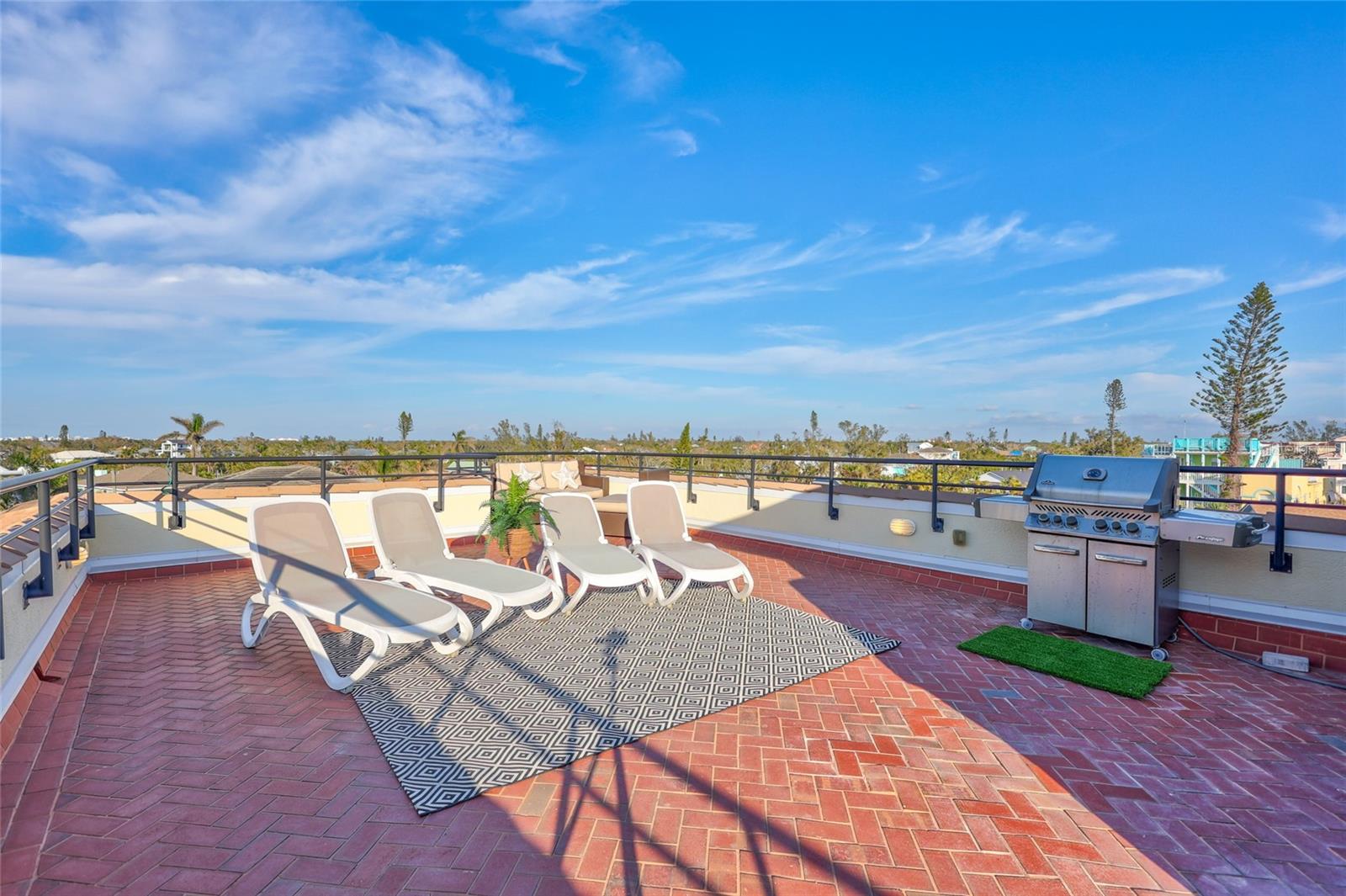 317 BEACH RD, SARASOTA, FL, 34242