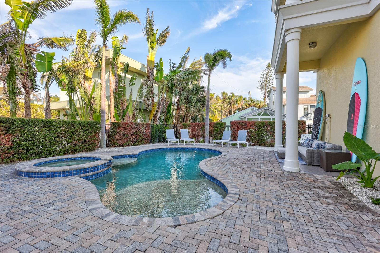 317 BEACH RD, SARASOTA, FL, 34242