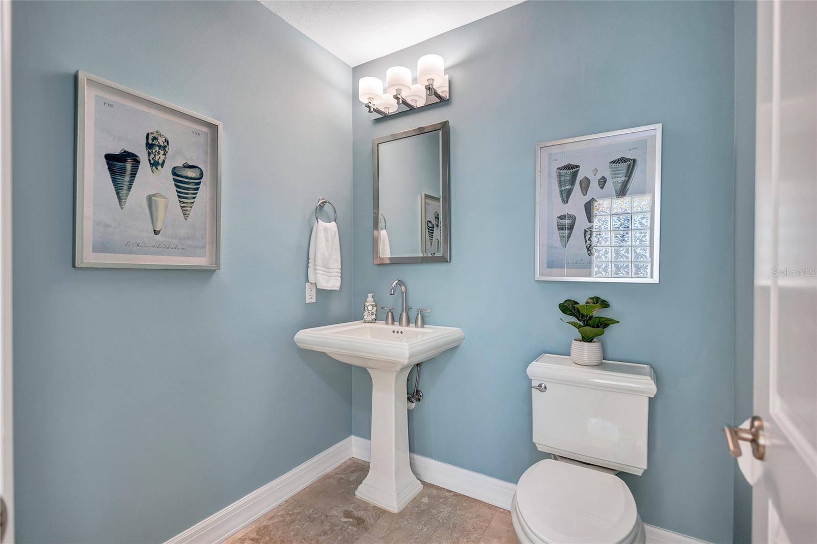 317 BEACH RD, SARASOTA, FL, 34242