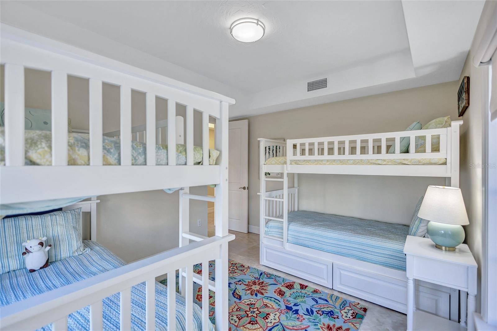 317 BEACH RD, SARASOTA, FL, 34242