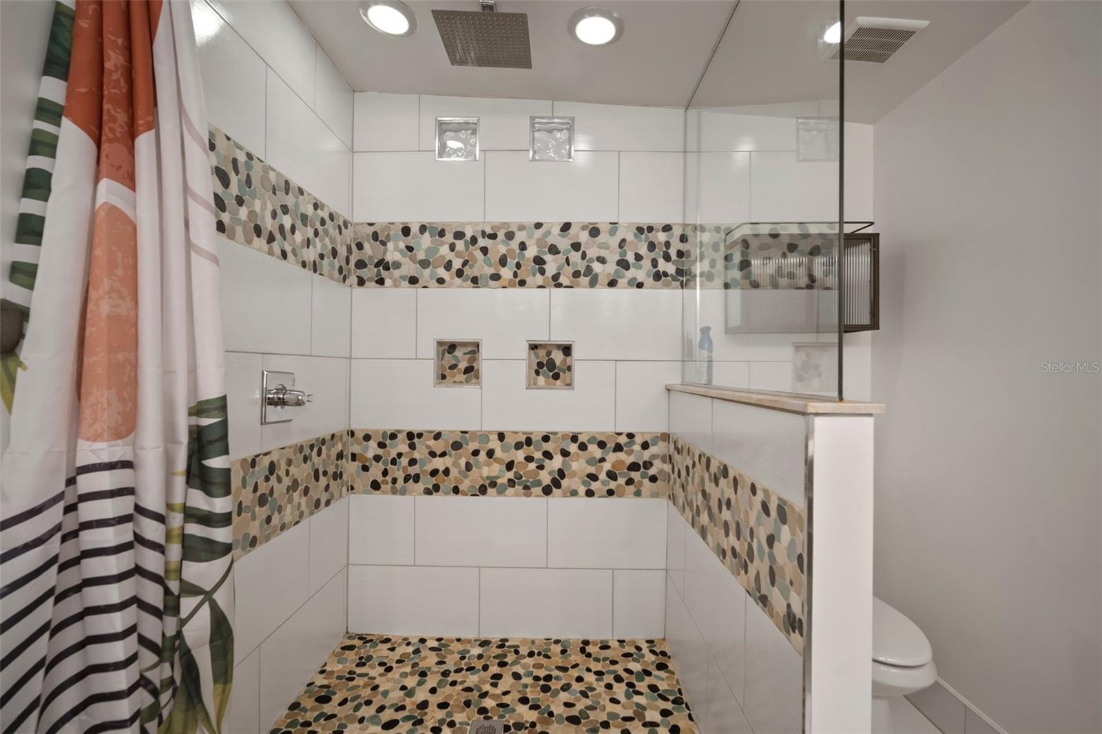 1916 E CLINTON ST, TAMPA, FL, 33610