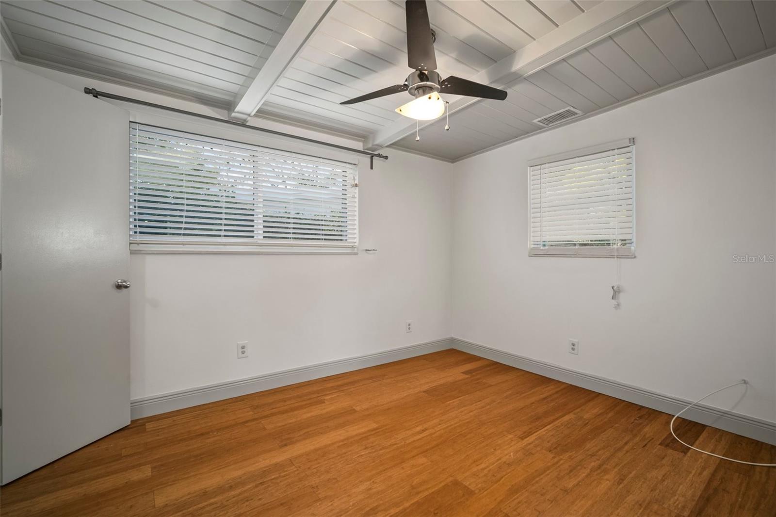 1916 E CLINTON ST, TAMPA, FL, 33610