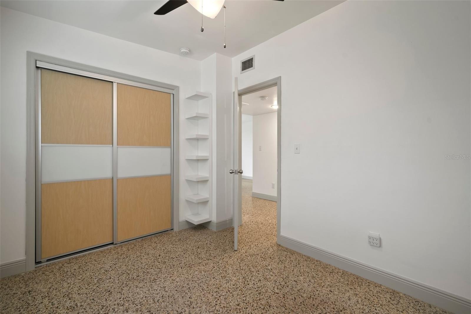 1916 E CLINTON ST, TAMPA, FL, 33610